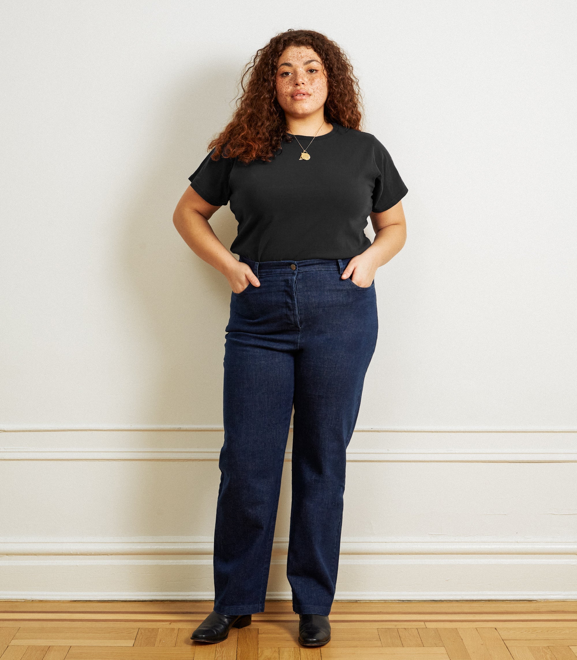 Loup - Hutton Boxy Fitted Tee - Black -