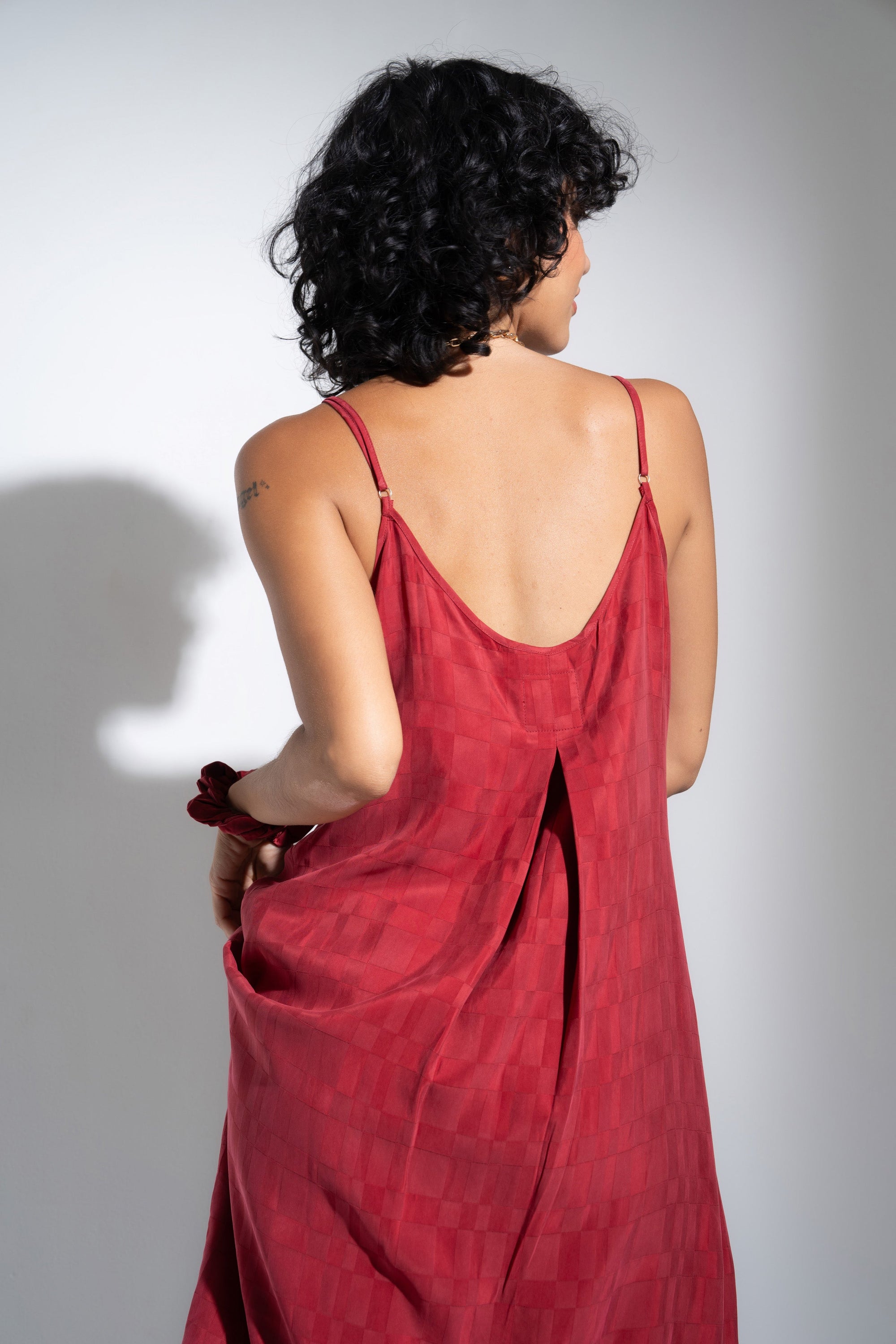 Be Idle - The Long Slip - Bloodred -