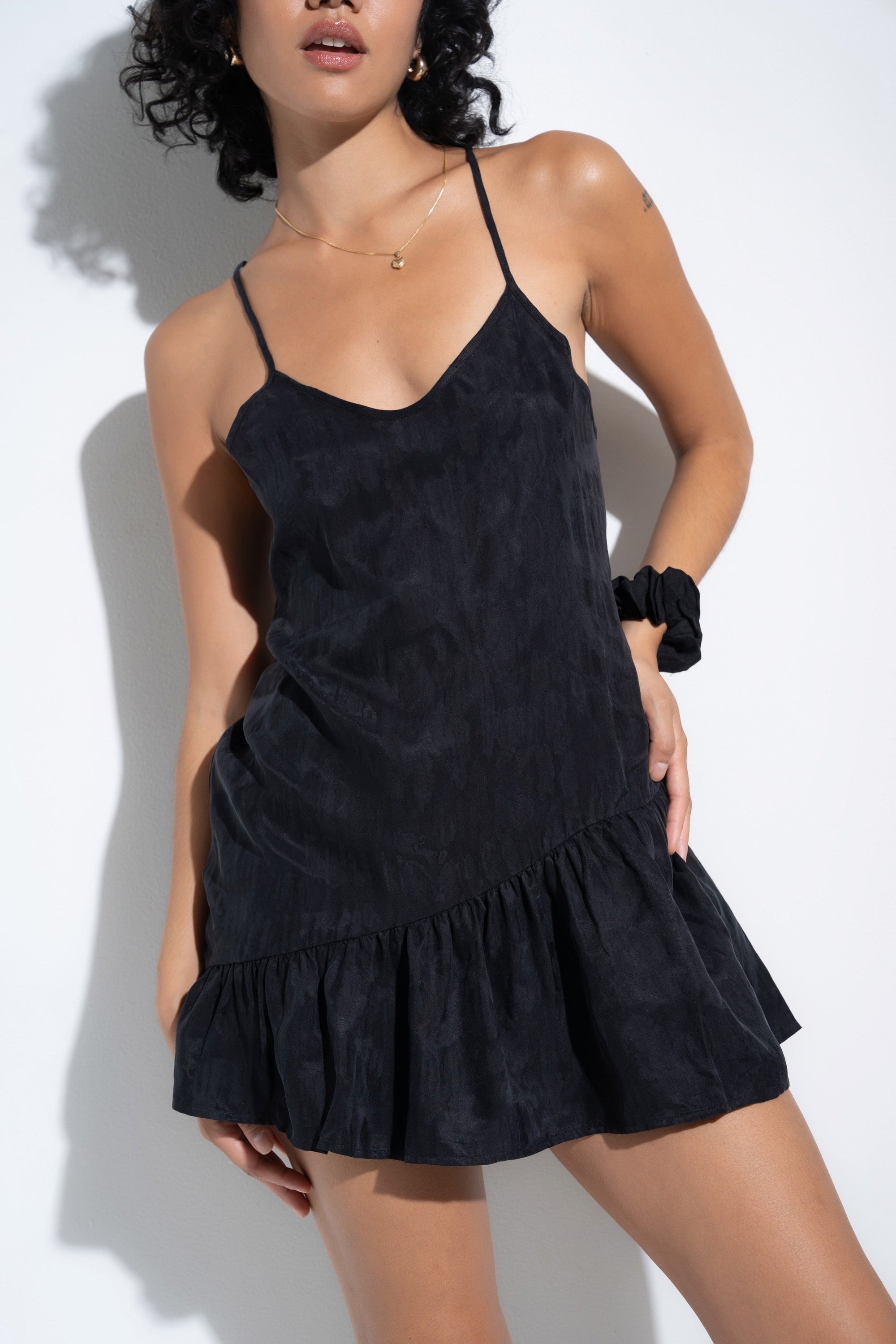 Be Idle - Ruffle Slip - Black -