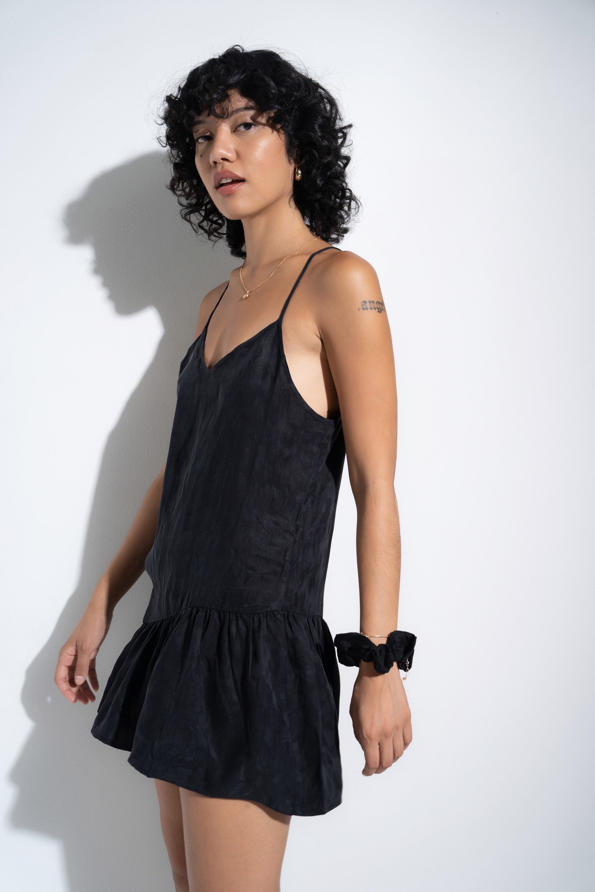 Be Idle - Ruffle Slip - Black -