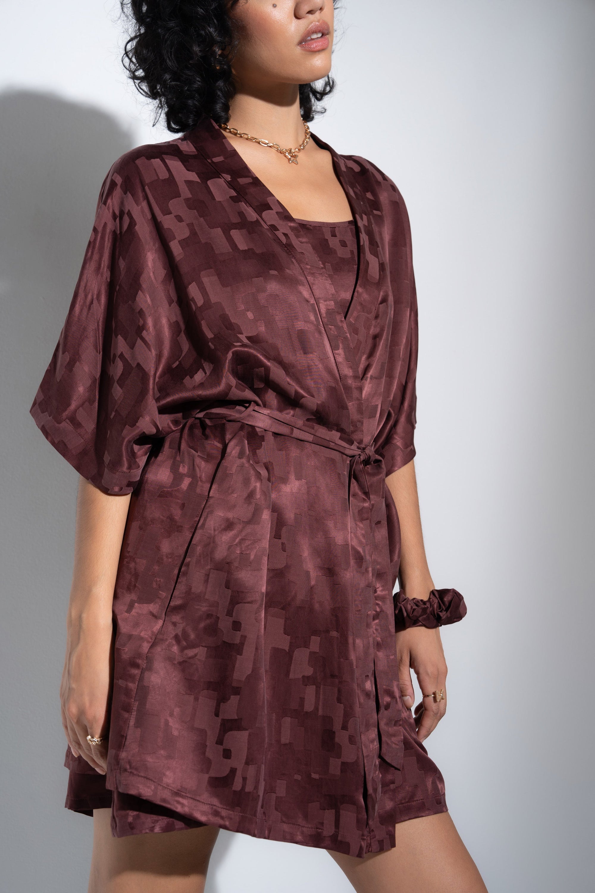 Be Idle - The Short Robe - Brown -