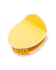 Jenny Lemons - Midi Ruffle Chip Hair Claw -