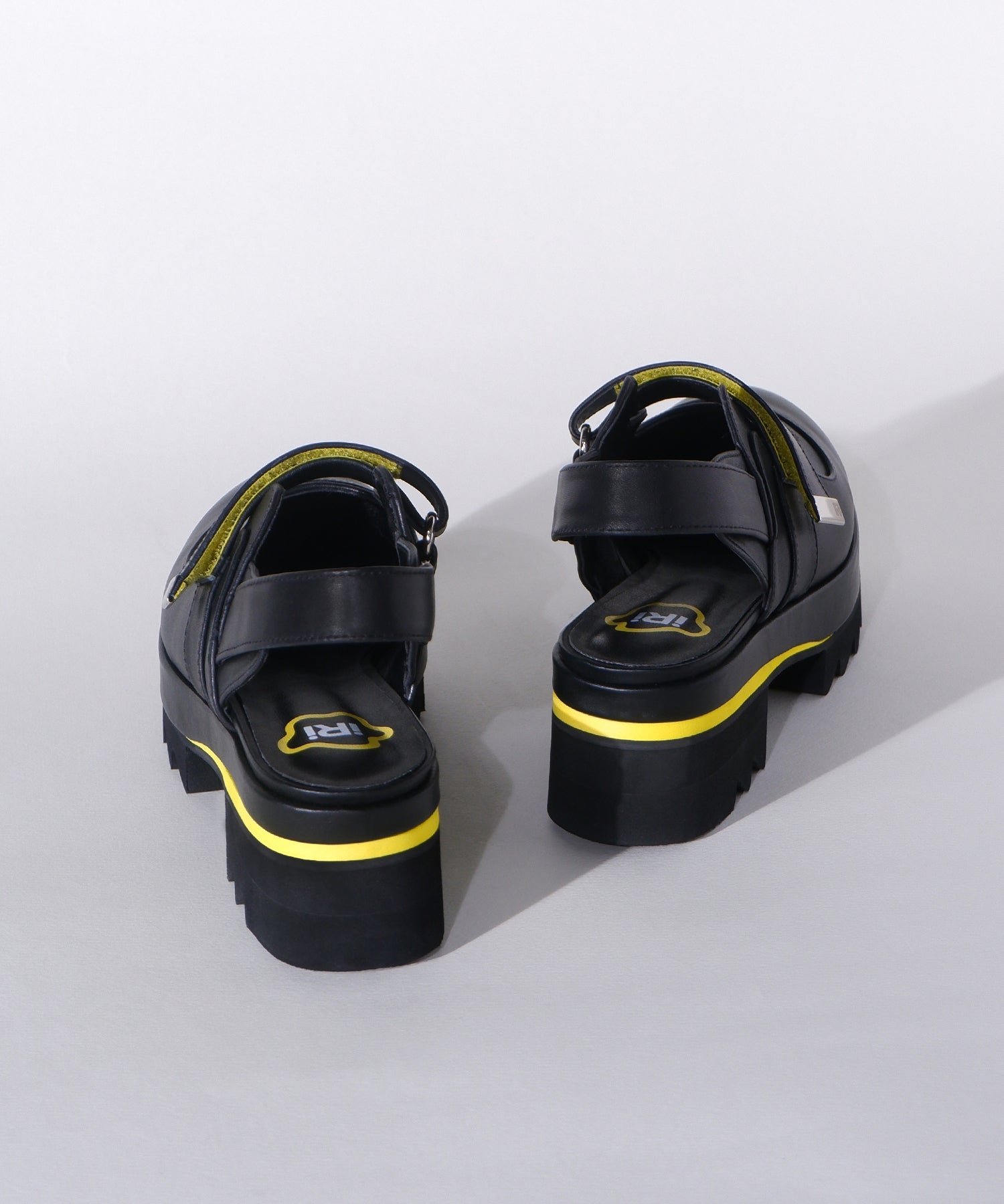 iRi - Daany Black Leather Sandal -