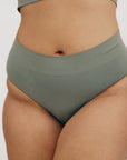 Organic Basics - Smooth Hi-Leg Briefs 5-Pack - Seaweed / Walnut / Hazelnut / Black / Black -