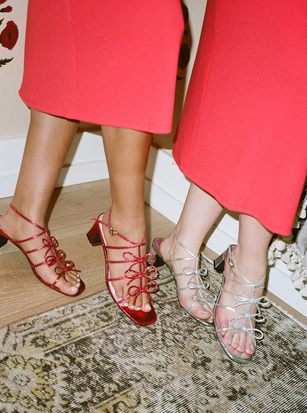 Lisa Says Gah - Carrie Bow Sandal - Red/Silver -