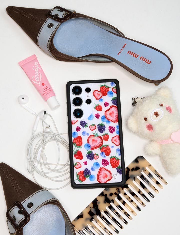 Lifestyle Image 02 Fruit Tart Samsung Galaxy Case