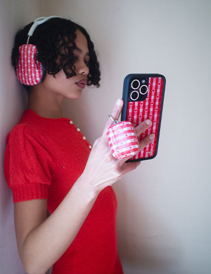 Lifestyle Image 02 Red Gingham Hearts AirPods