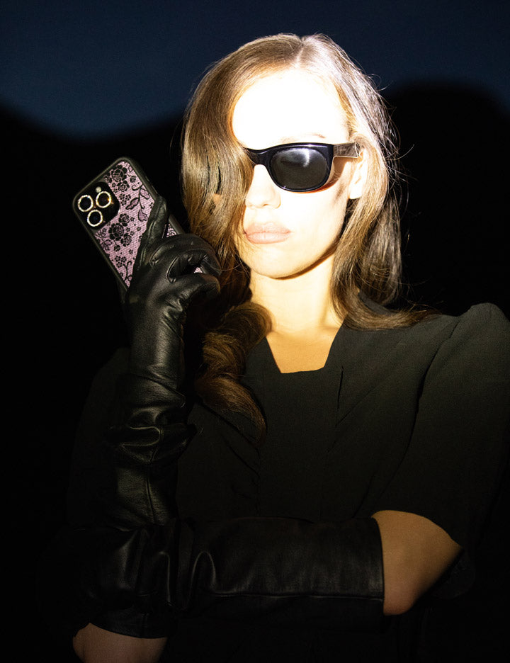 Supporting Image 03 Lace Lover iPhone Case