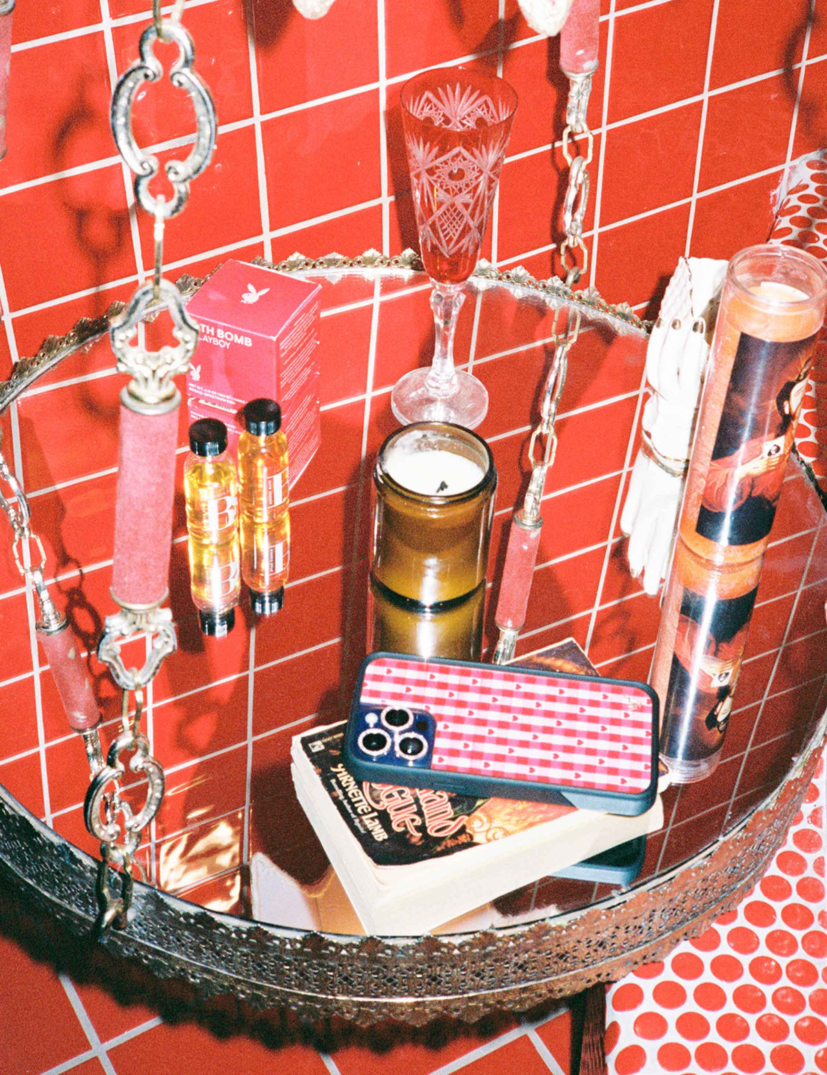 Supporting Image 03 Red Gingham Hearts iPhone Case