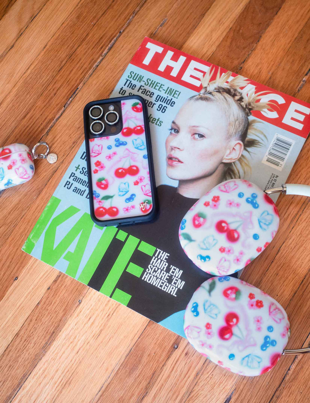 Supporting Image 03 Sweet Cherries iPhone Case