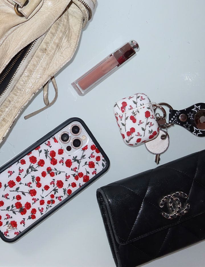 Supporting Image 06 Red Roses Airpods iPhone Case