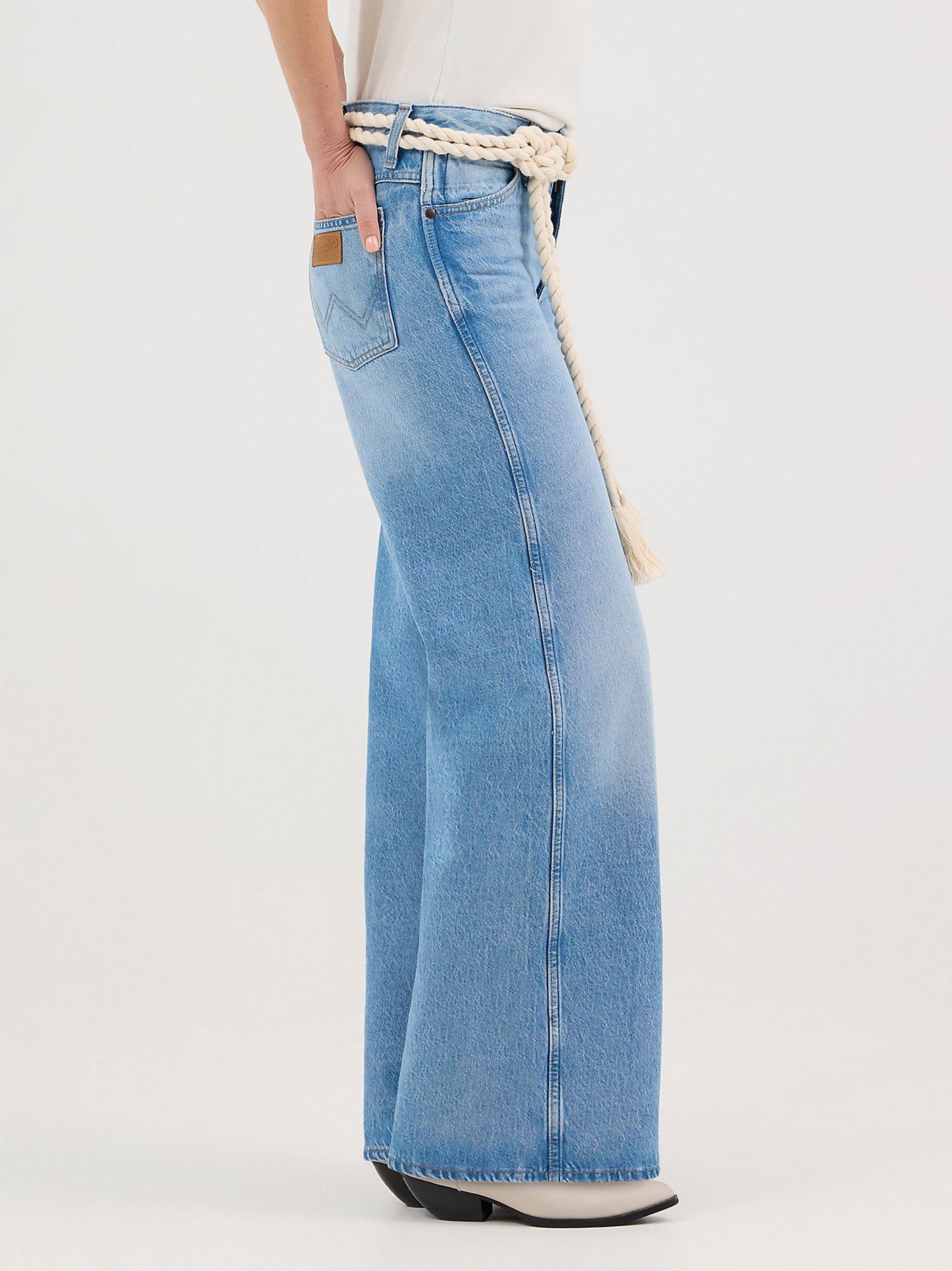 Wrangler - Worldwide Wide Leg - Rocky Wash -