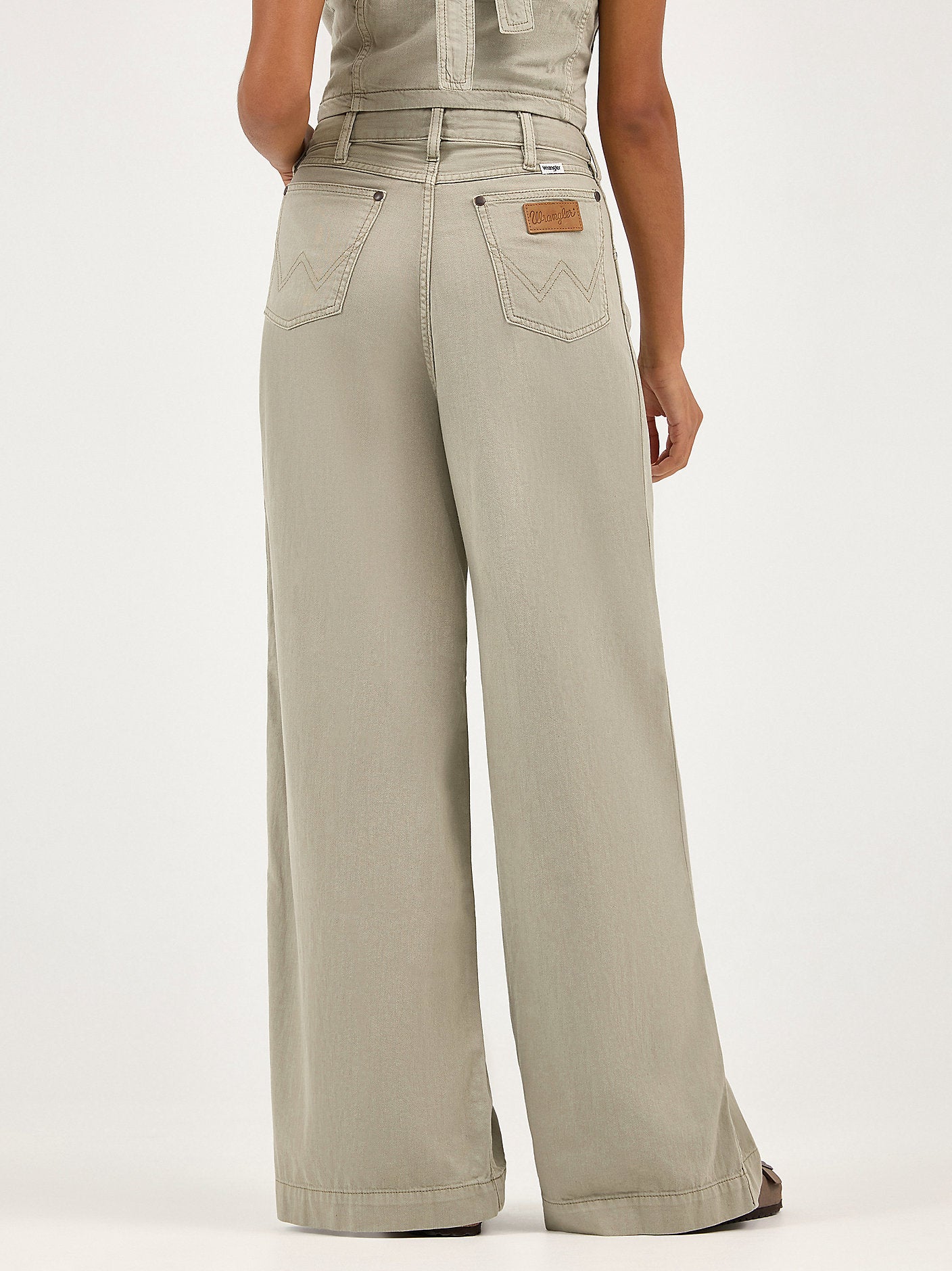 Wrangler - Pleated Trousers - Tea -