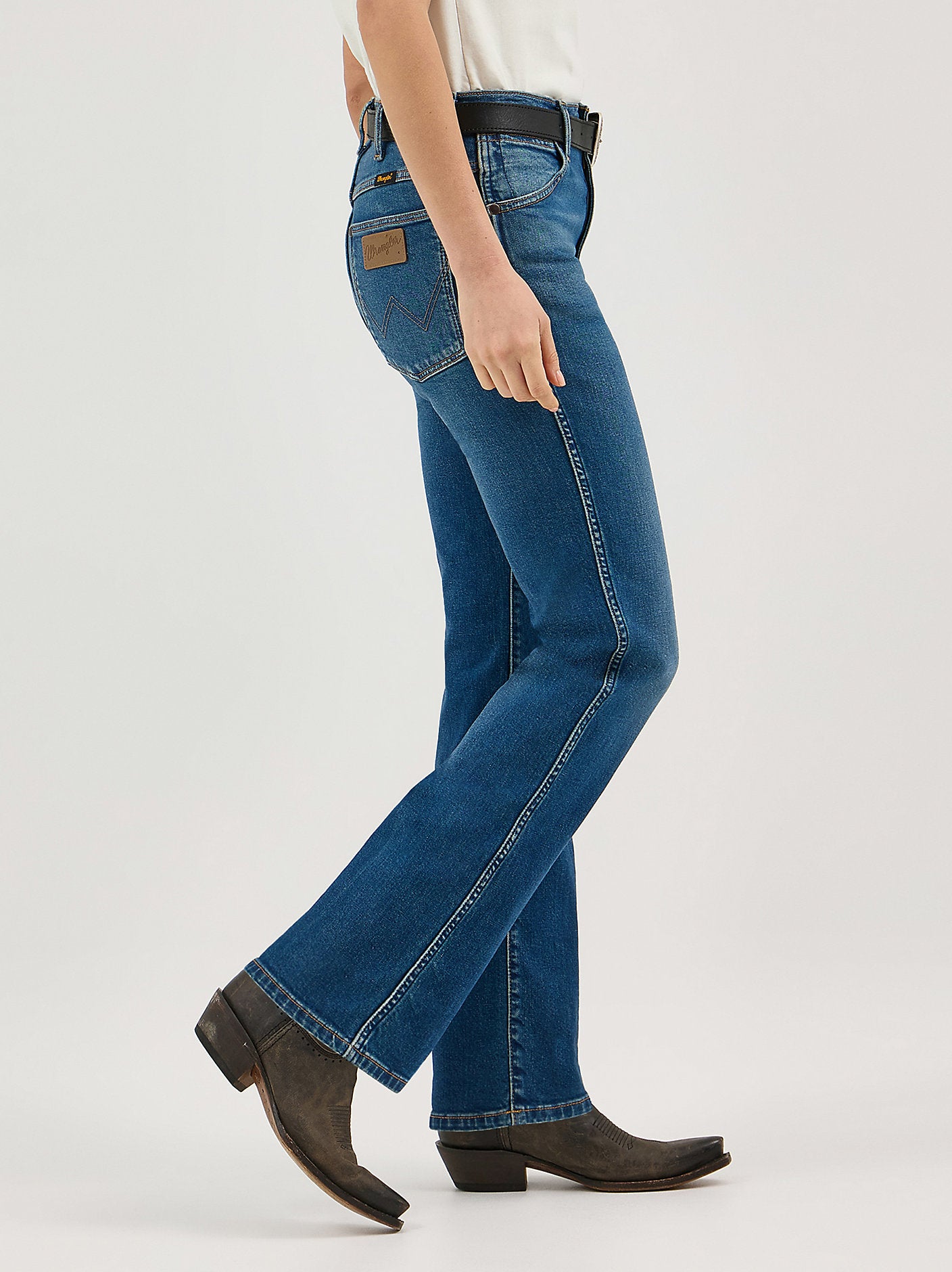 Wrangler - Wrancher Bootleg Jean - Courtroom Cool -