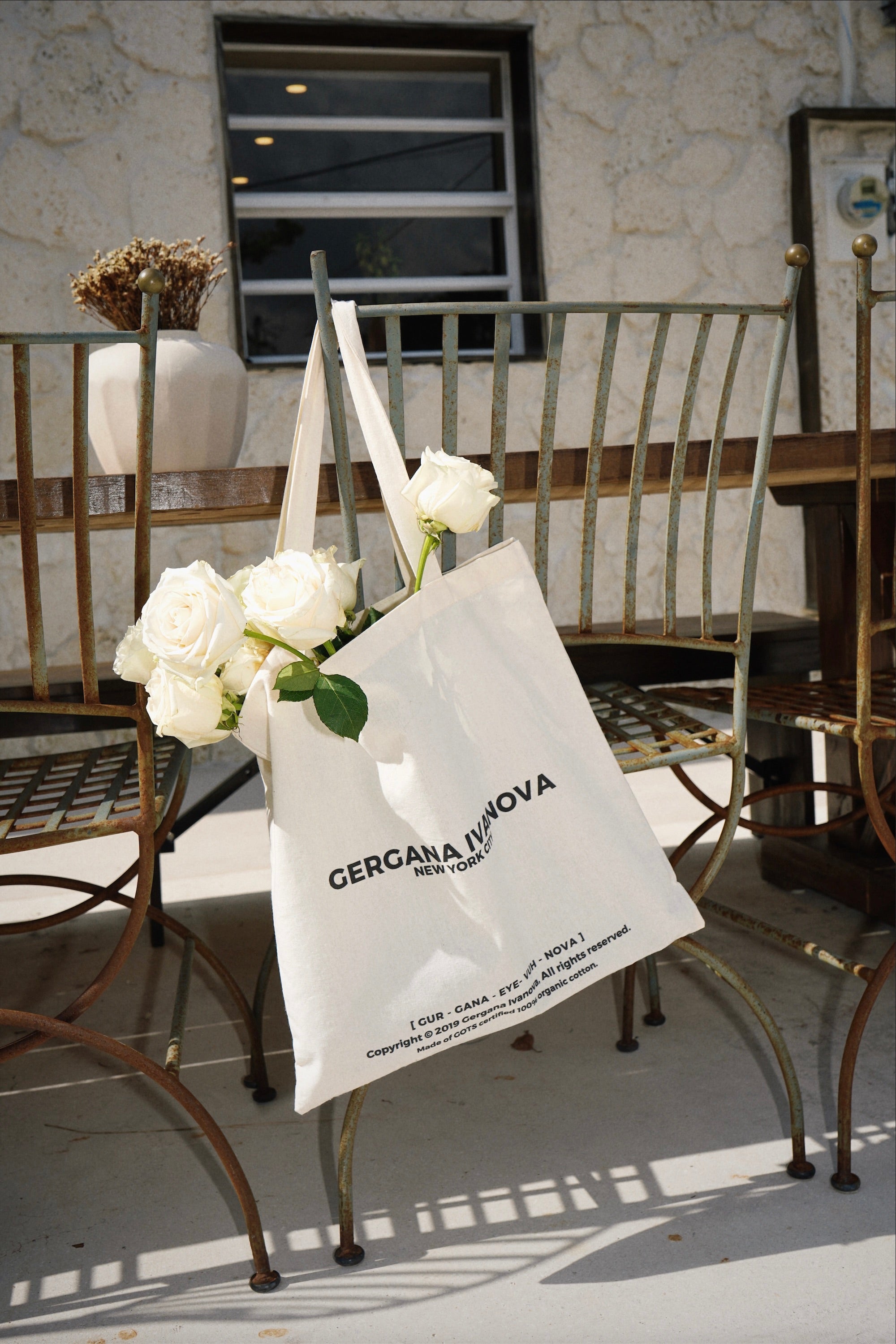 Gergana Ivanova - Classic Tote -