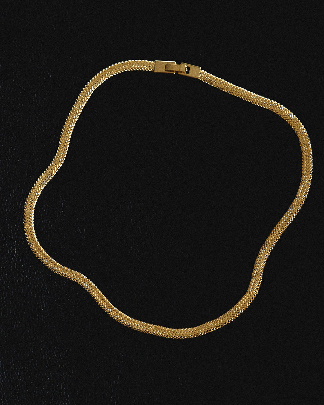 Luv Aj - The Arezou Chain -