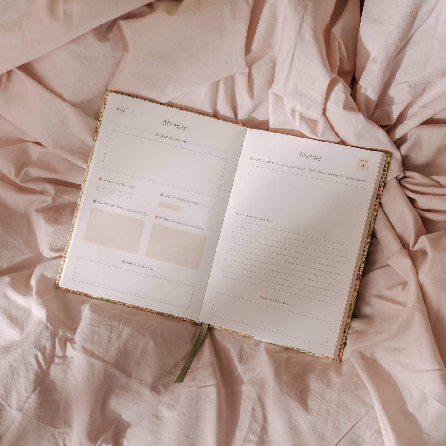 Papier - Fairy Flies Wellness Journal -