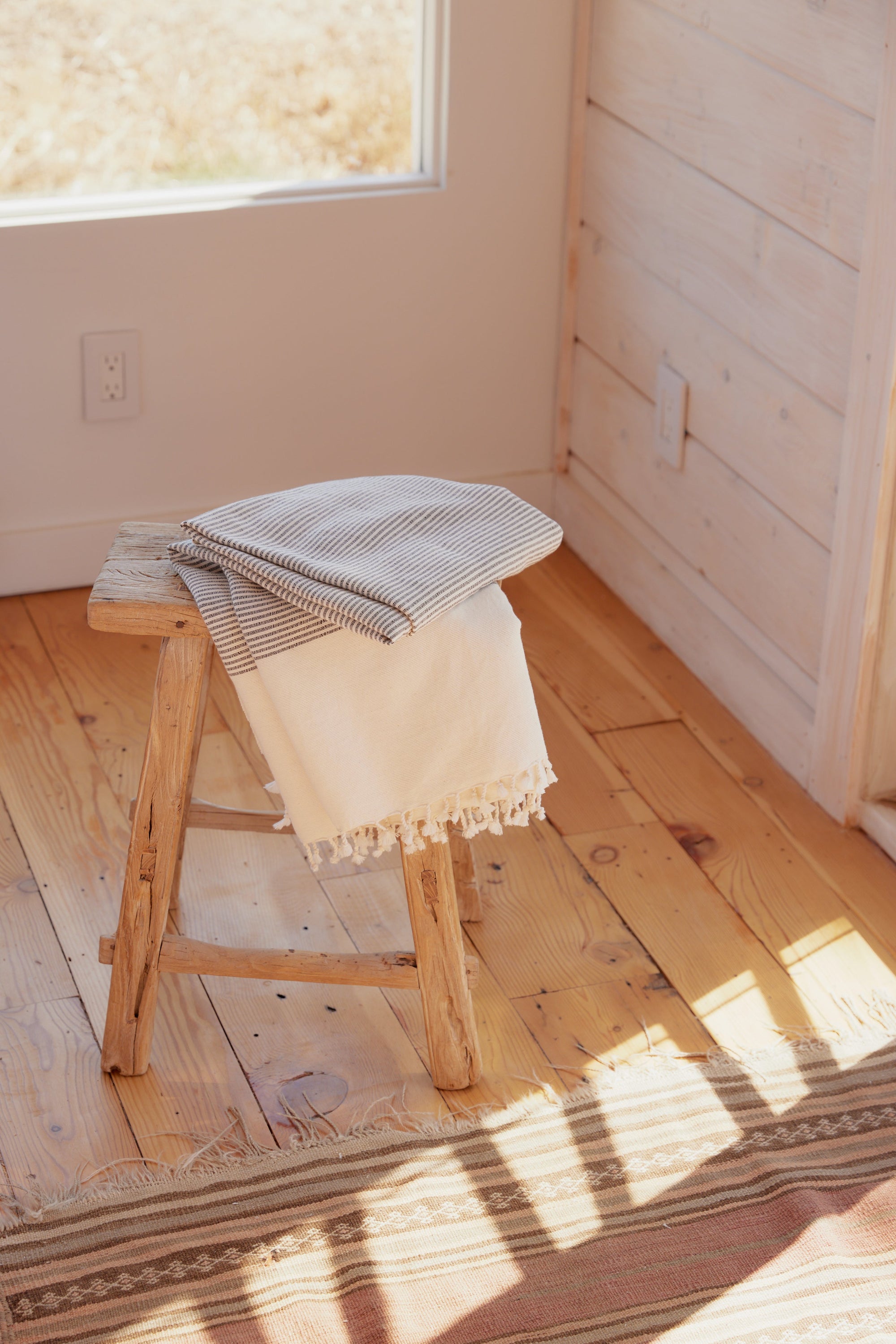 Kayu - Lowell Handwoven 100% Cotton Throw Blanket -