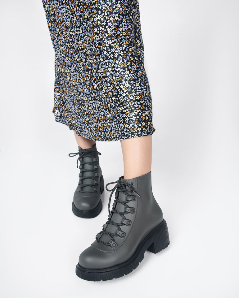 Melissa - Cosmo Boot - Green/Black -