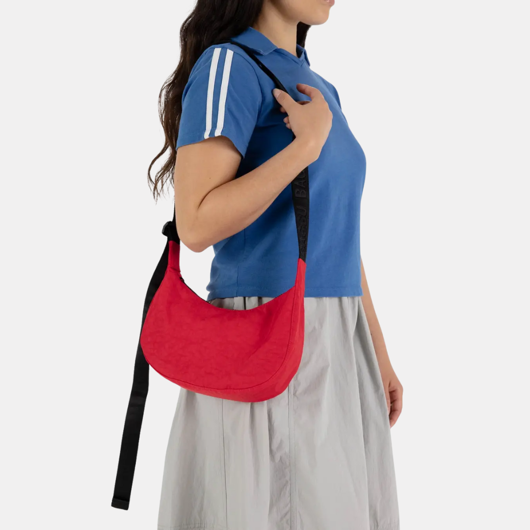 Baggu - Small Nylon Crescent Bag - Candy Apple -