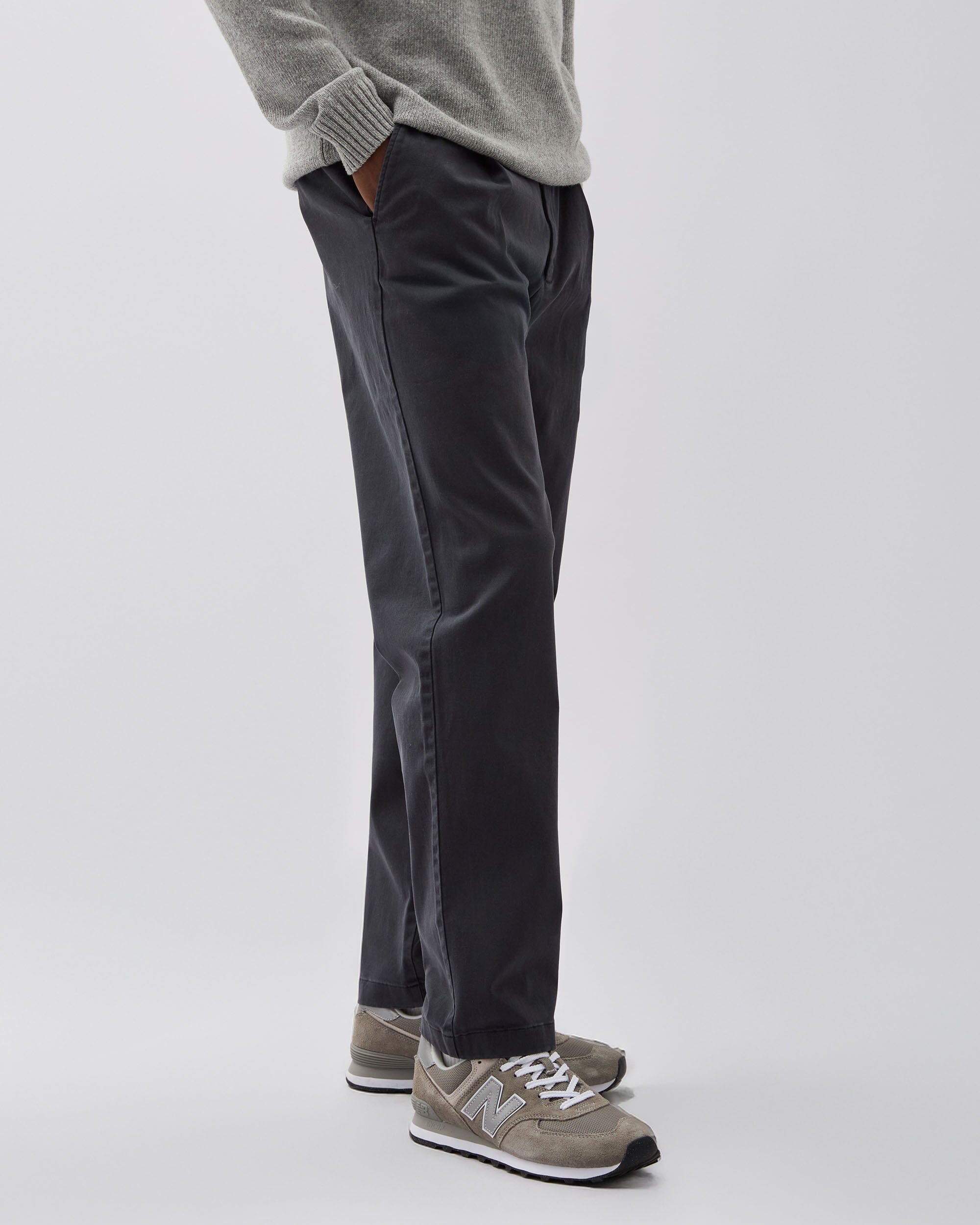 Richer Poorer - Mens Pleated Lightweight Chino - Black -