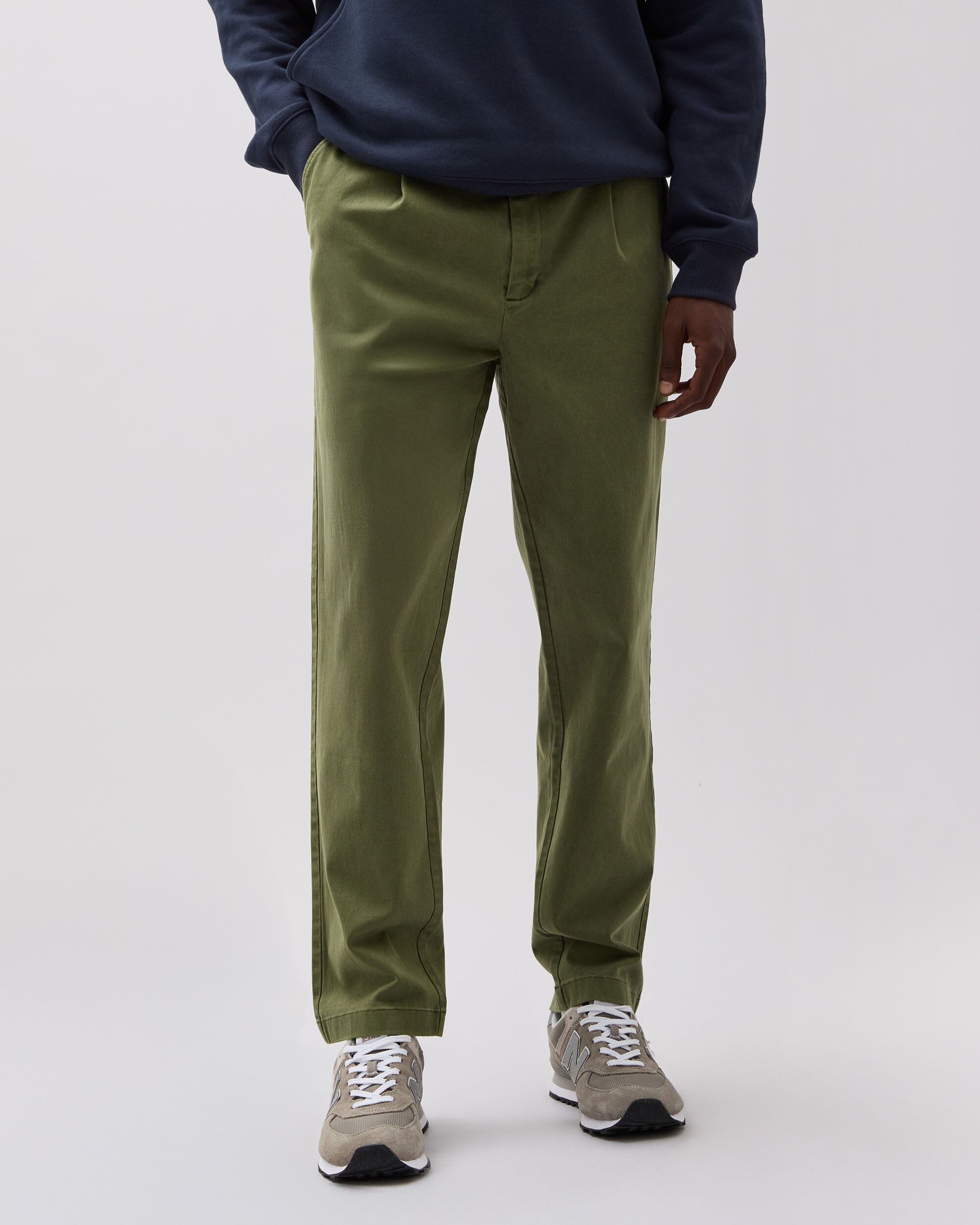 Richer Poorer - Mens Pleated Lightweight Chino - Cypress -