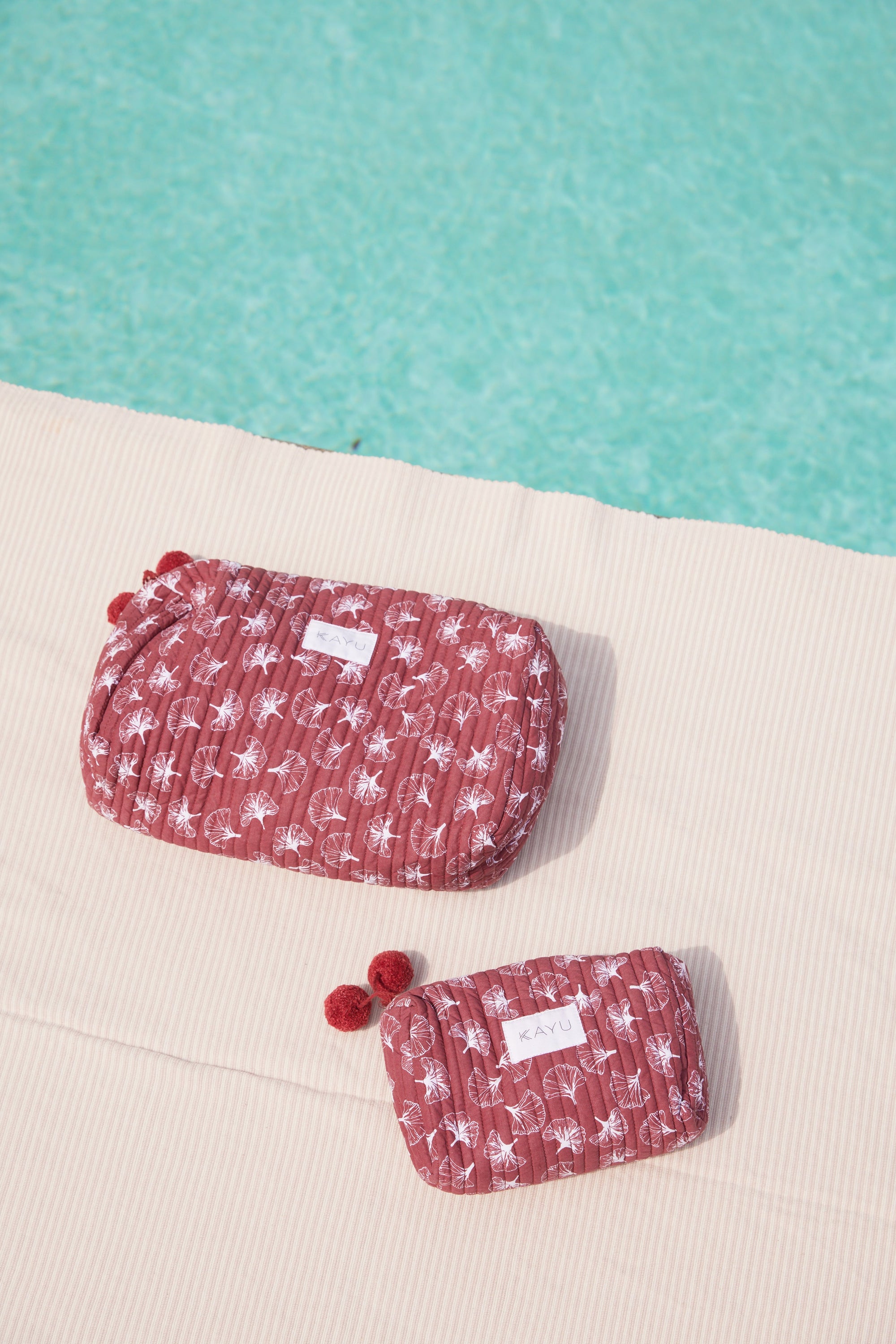 Kayu - Clover Travel Case Bag -