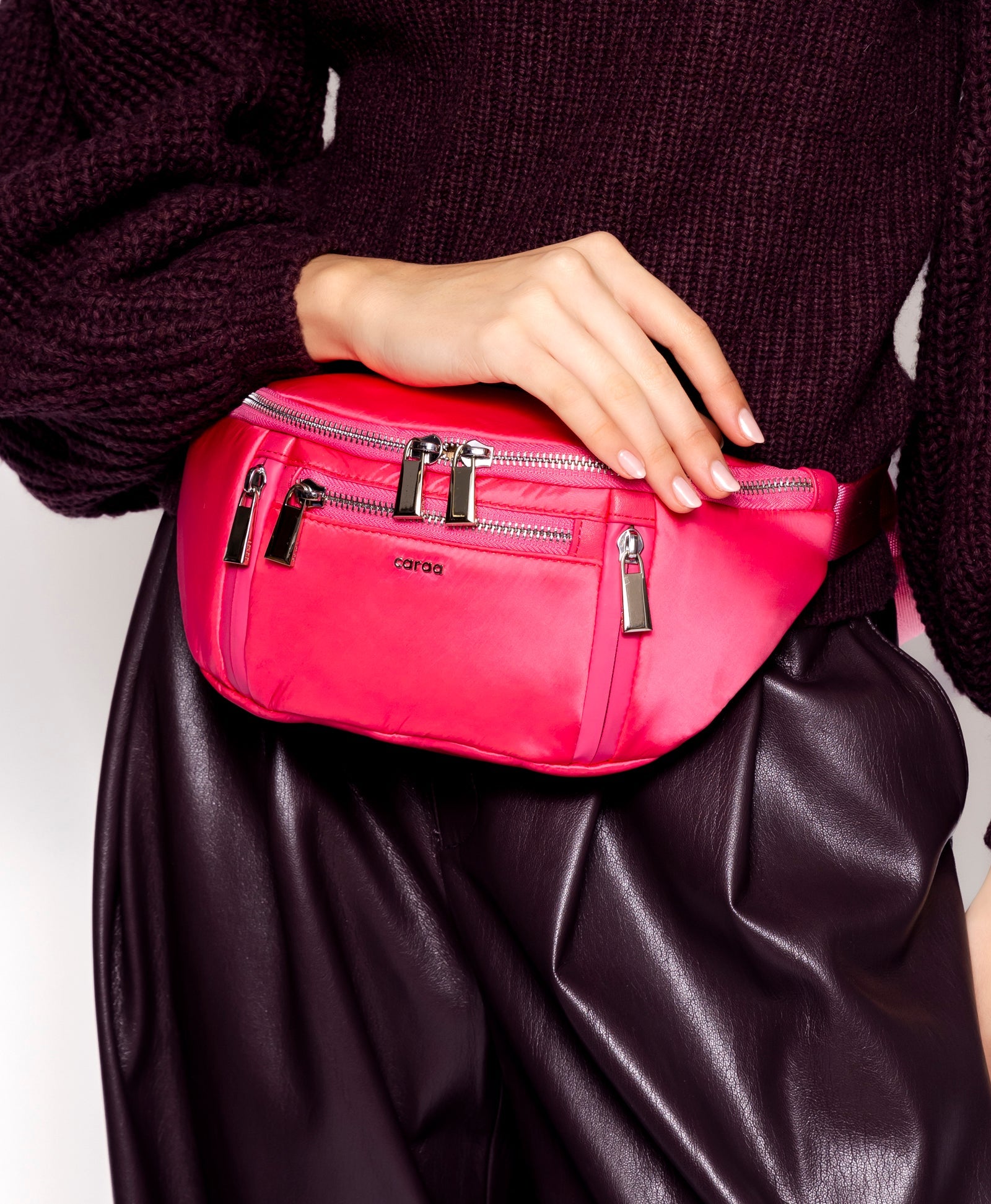 Caraa - Small Sling - Hot Pink -