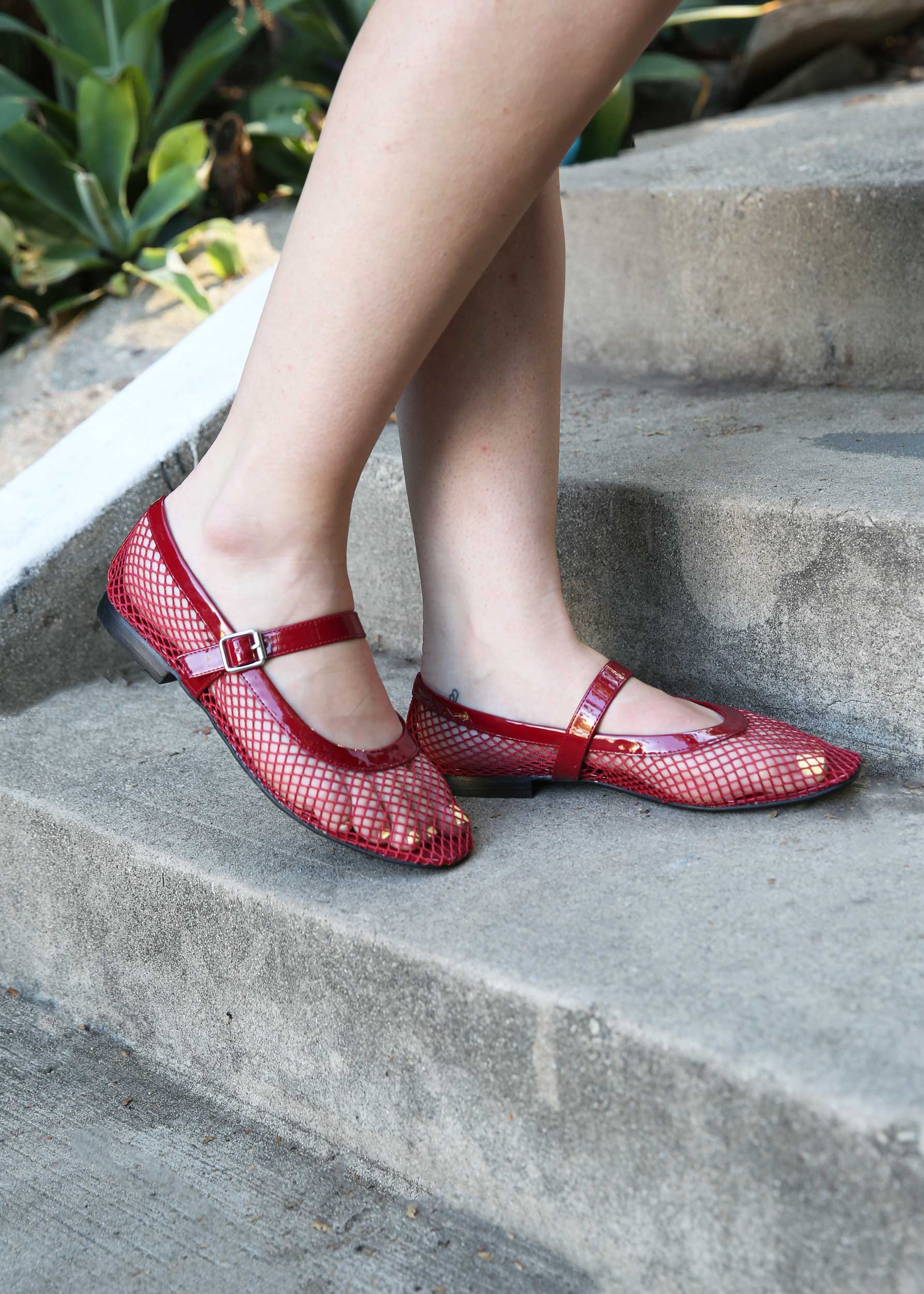 MIA - Rayza Flat - Red Mesh -