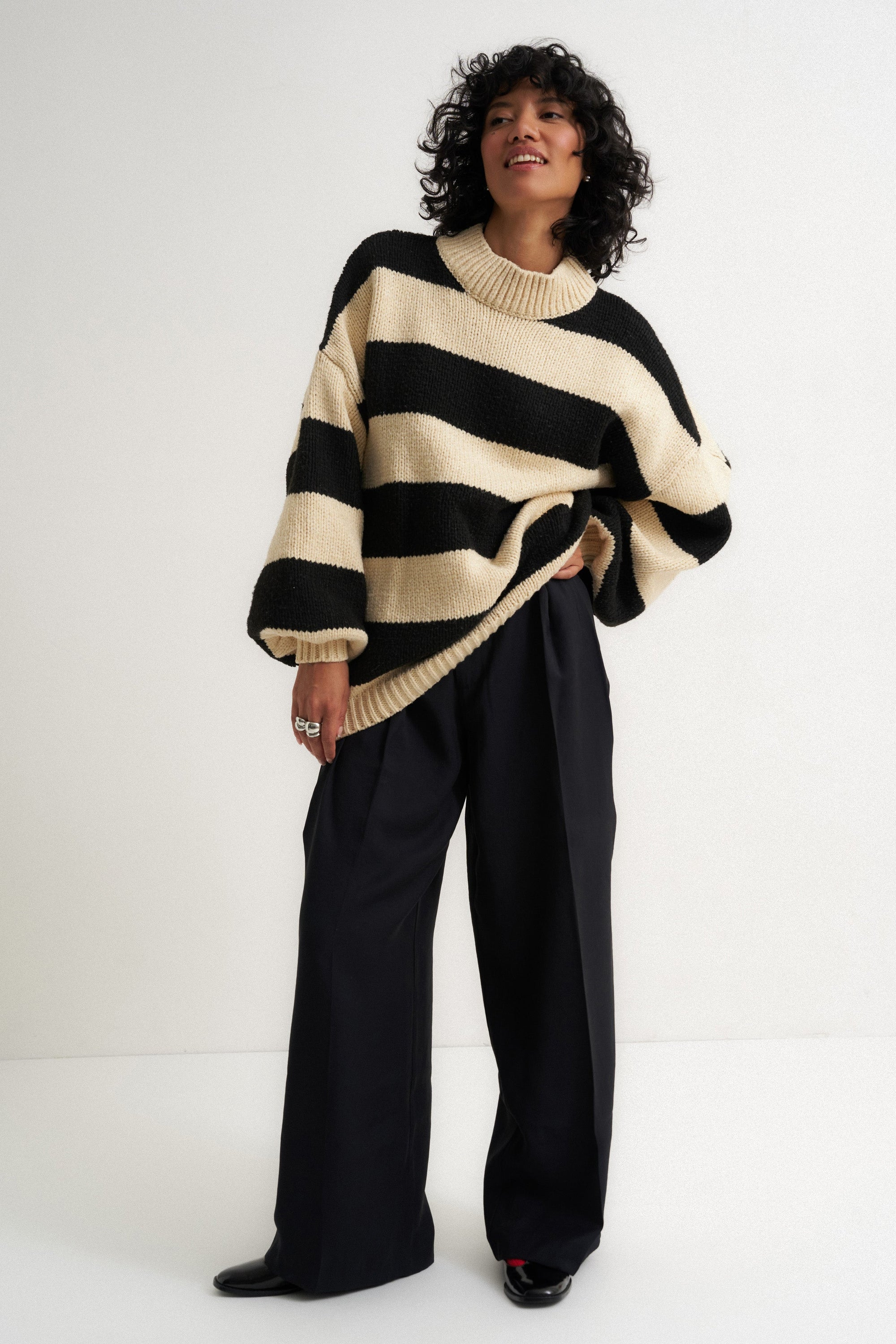 Callahan Knitwear - Bellamy Pullover - Black Stripe -