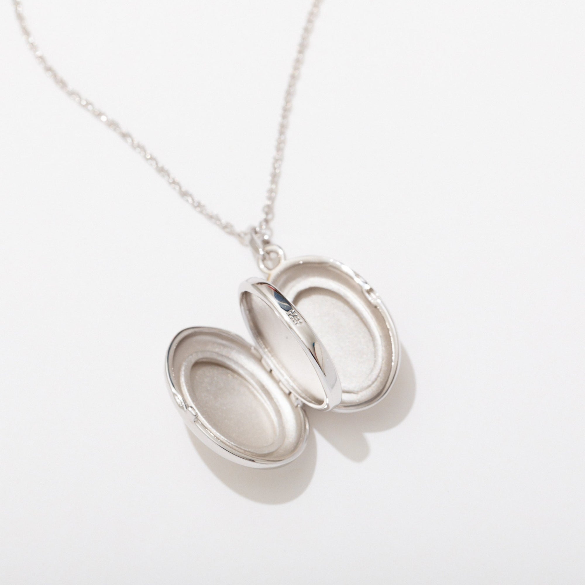 Larissa Loden - Evelyn Locket Necklace -