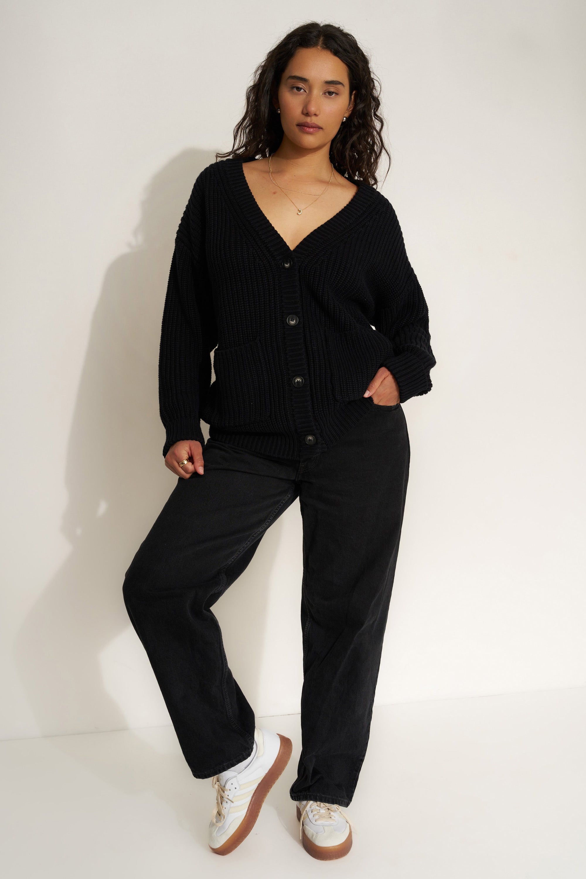 Callahan Knitwear - The Cardigan - Black -
