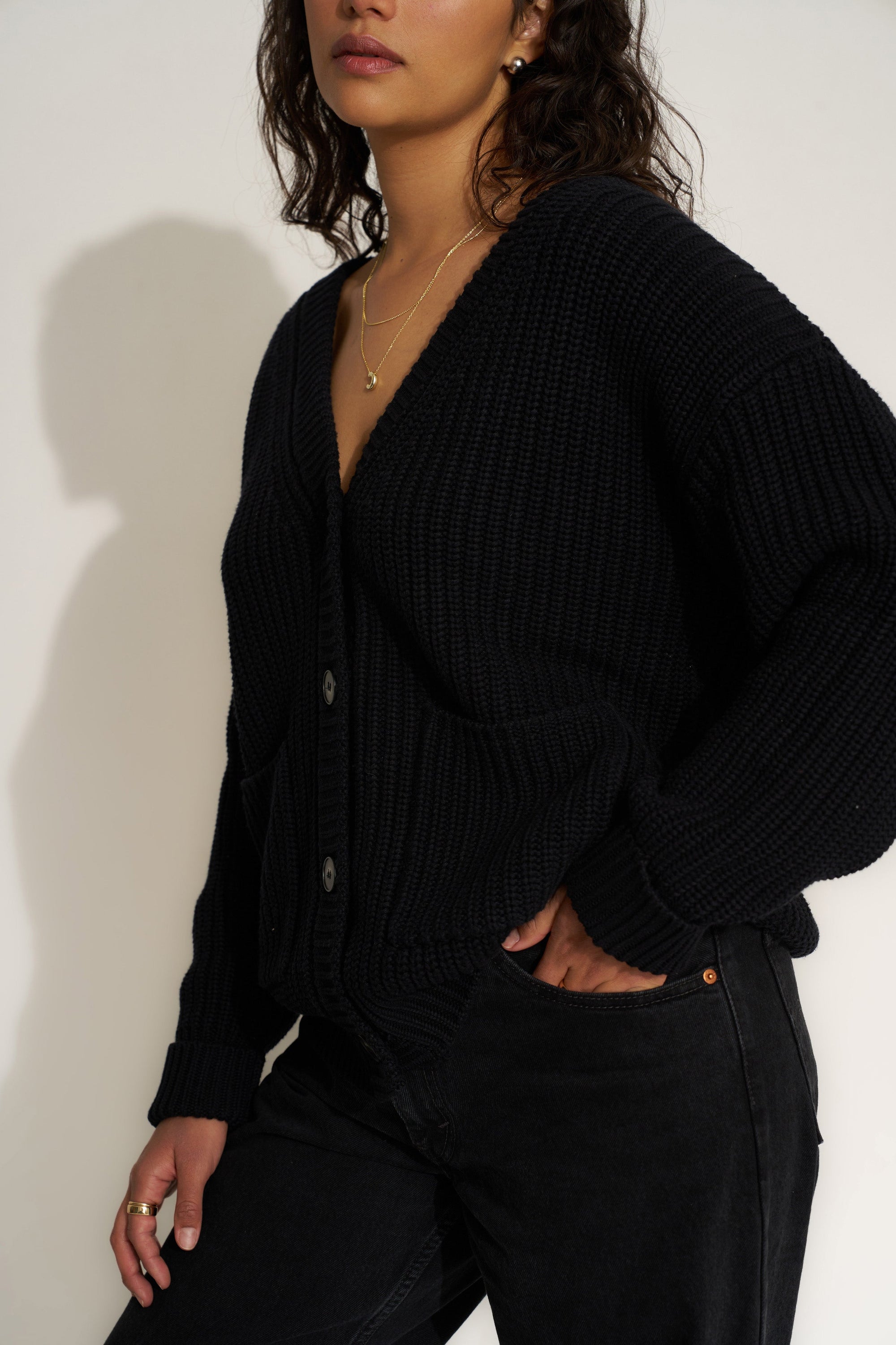 Callahan Knitwear - The Cardigan - Black -