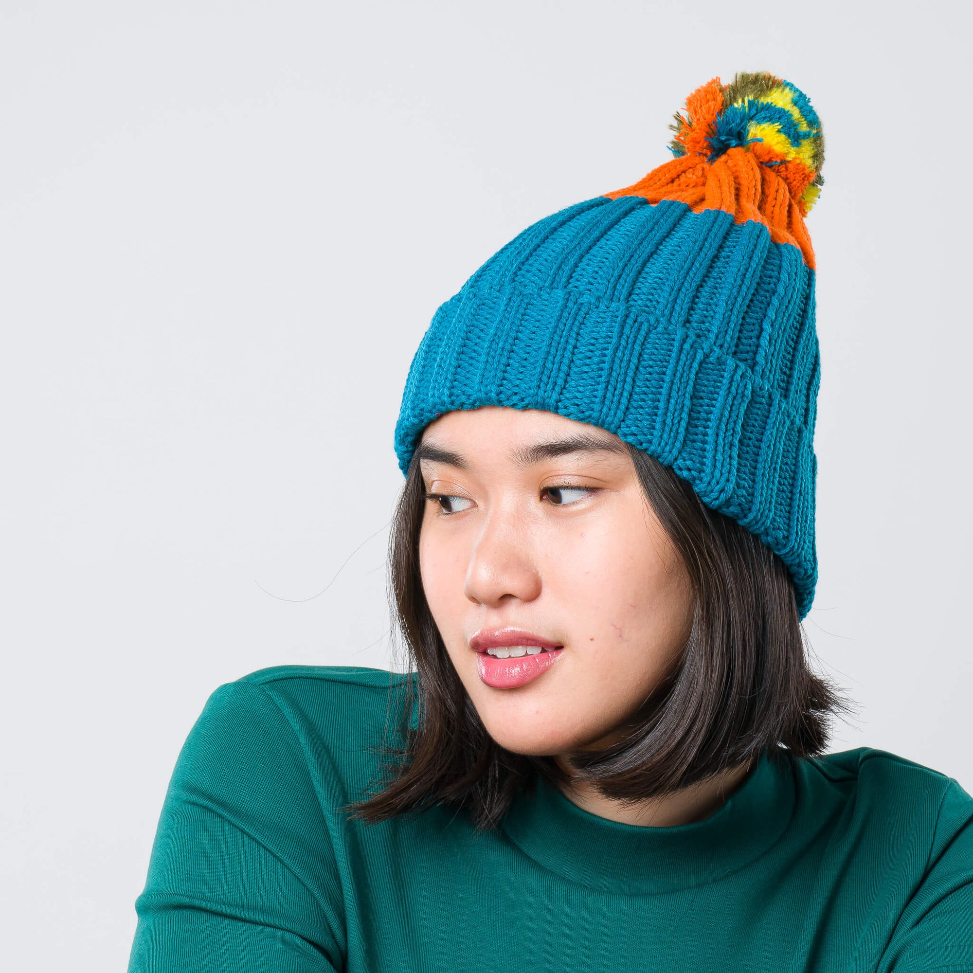 Verloop - Chunky Colorblock Knit Pom Beanie -