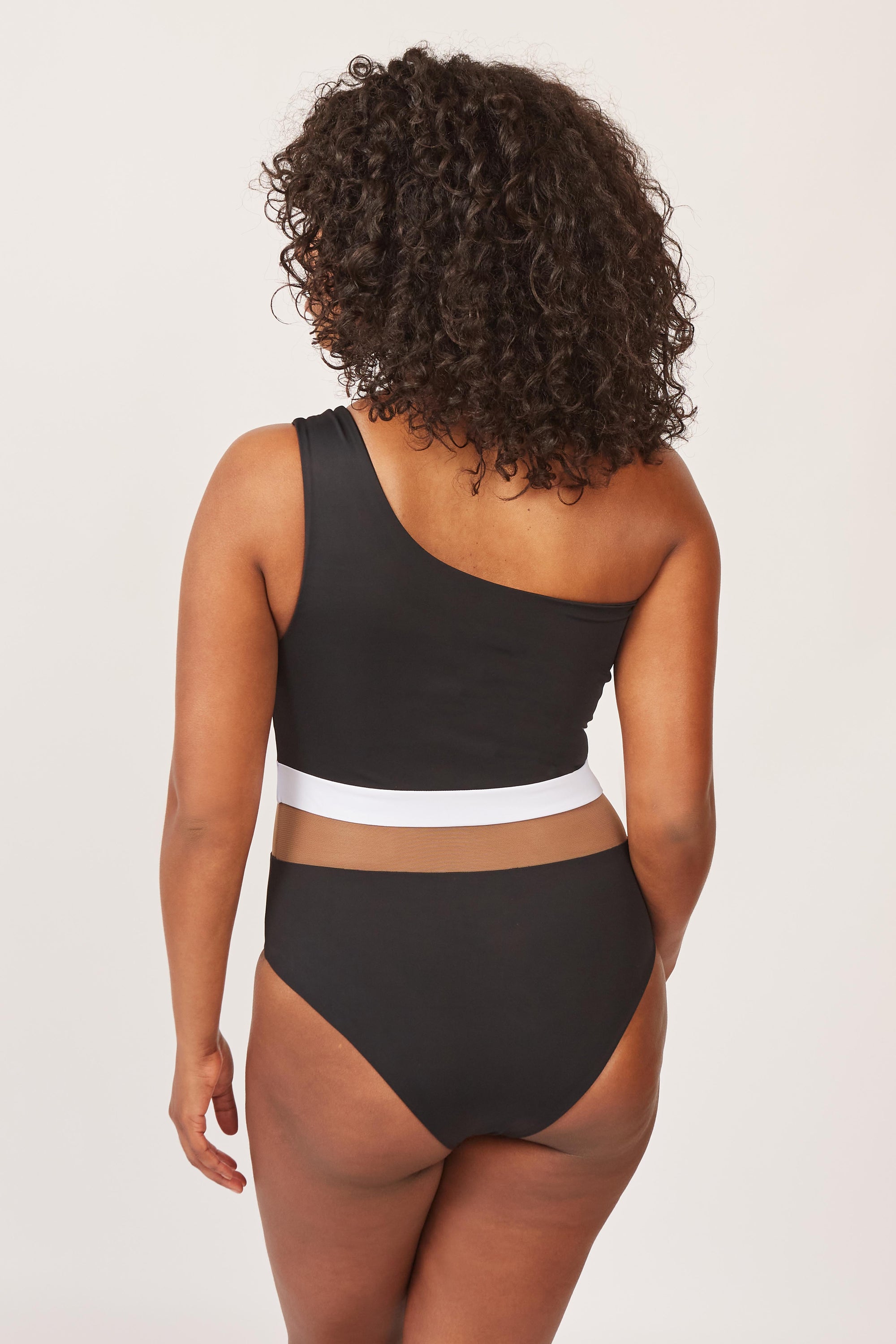 Coast One Piece - Black