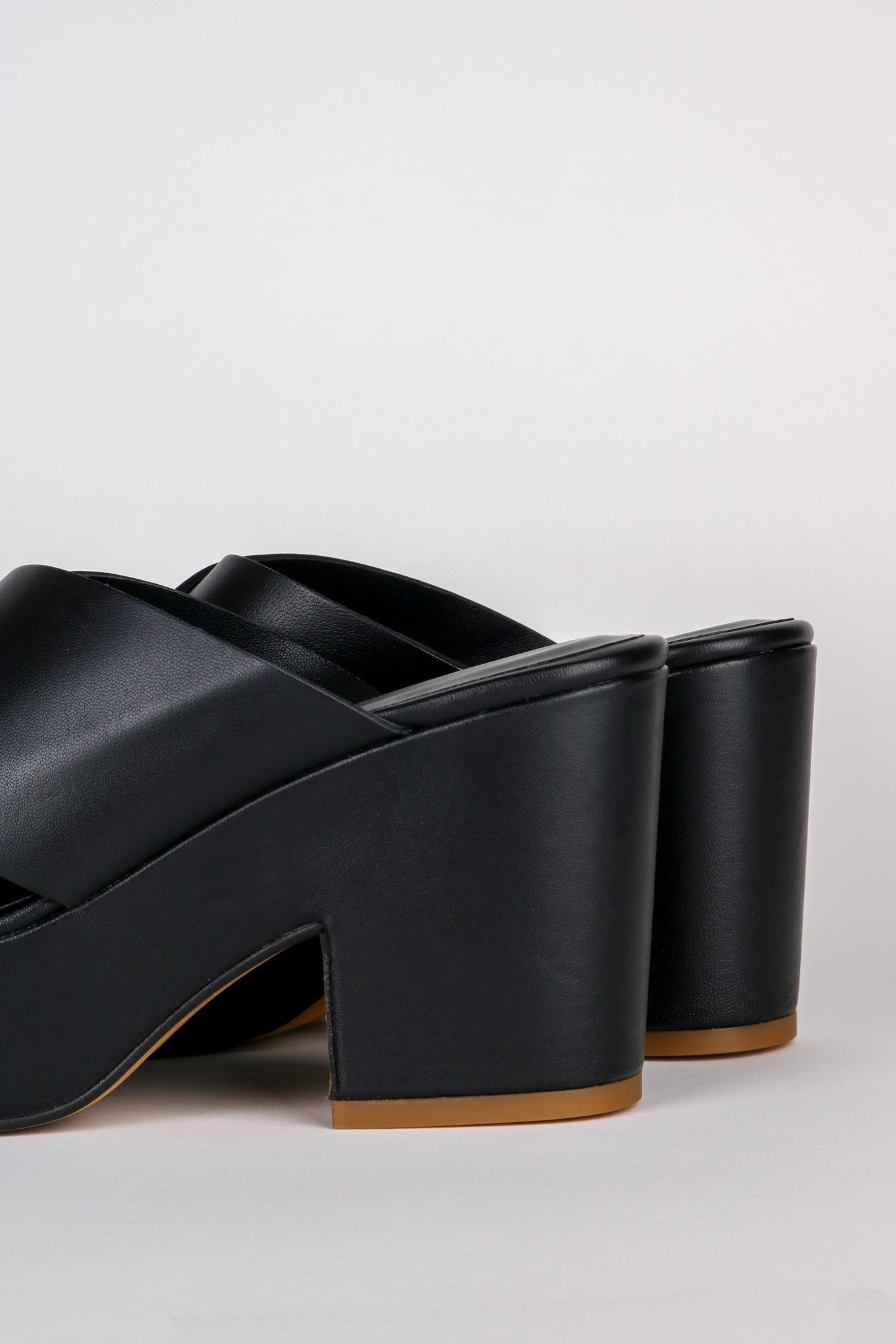 Dame Heeled Platform