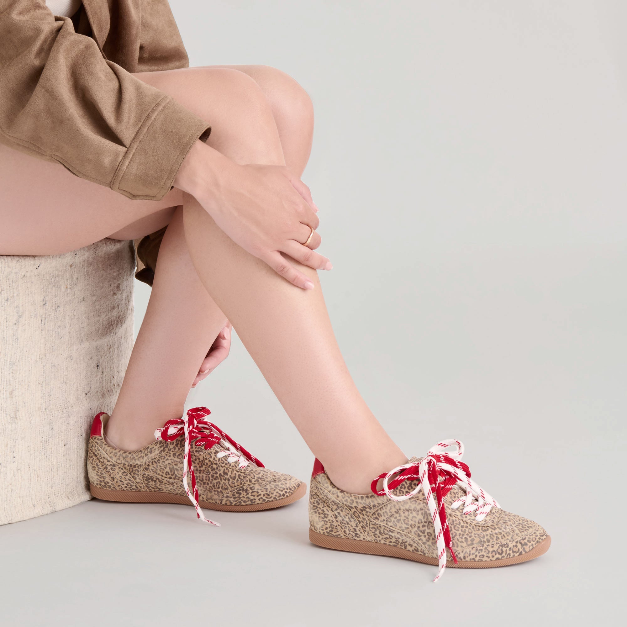 Dolce Vita - Laini Sneakers - Tan Leopard Suede -