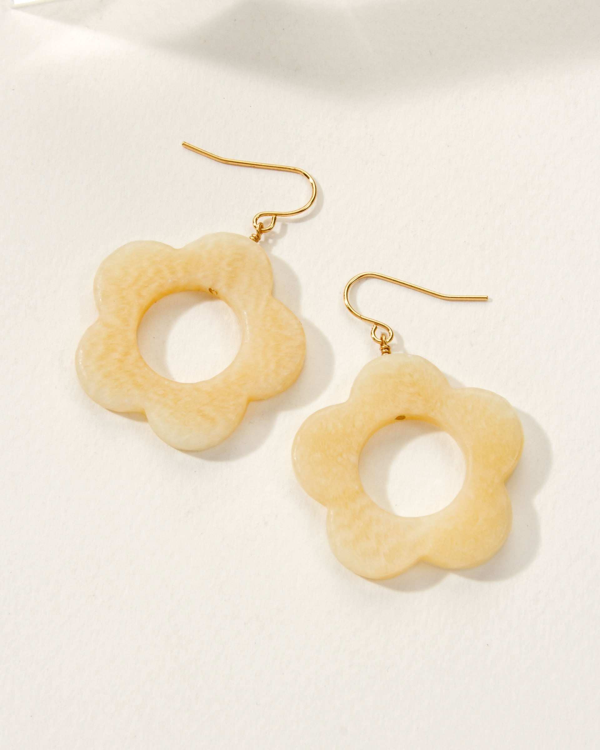 Luna Norte - Gemstone Daisy Earrings - Calcite -