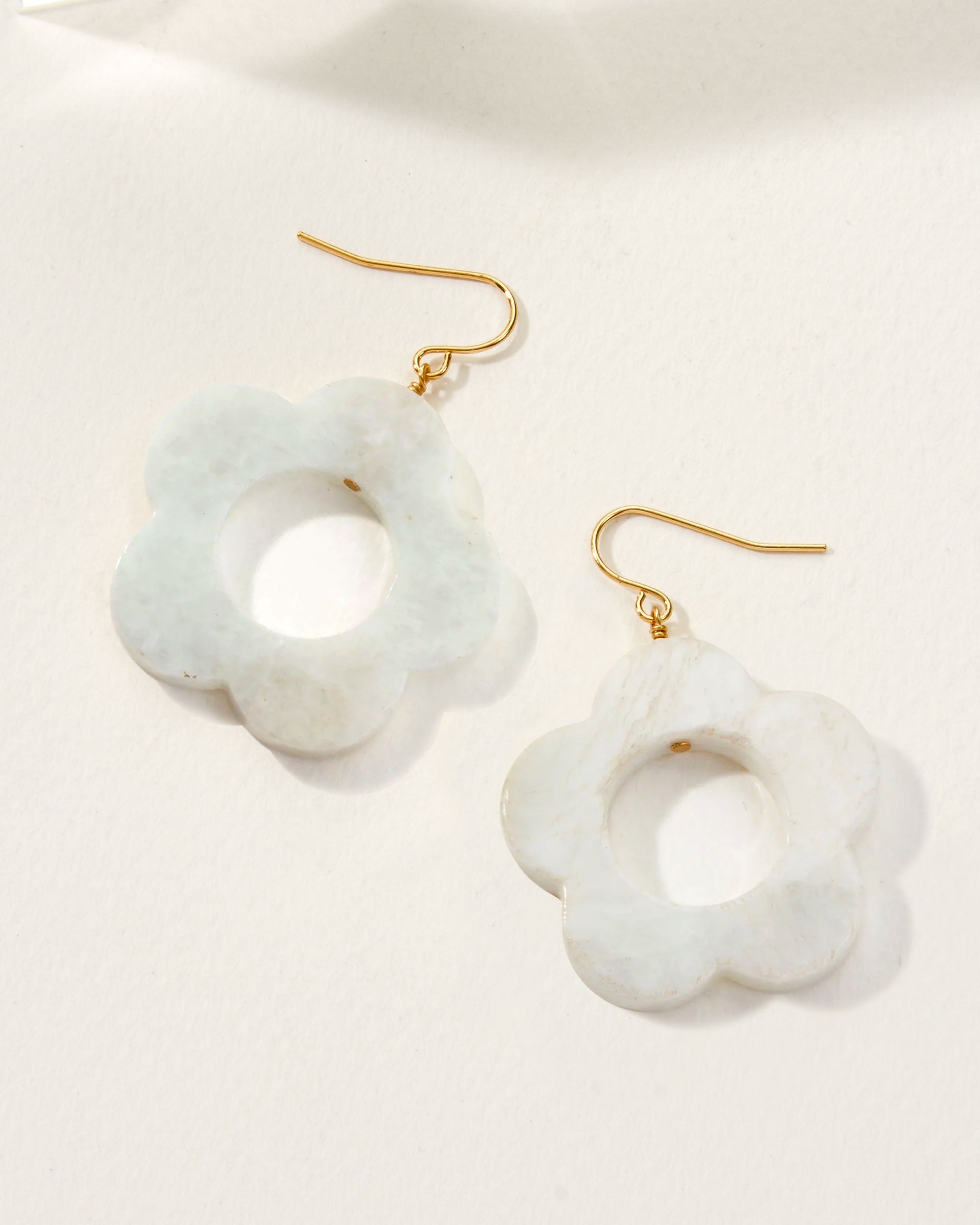 Luna Norte - Gemstone Daisy Earrings - Moonstone -