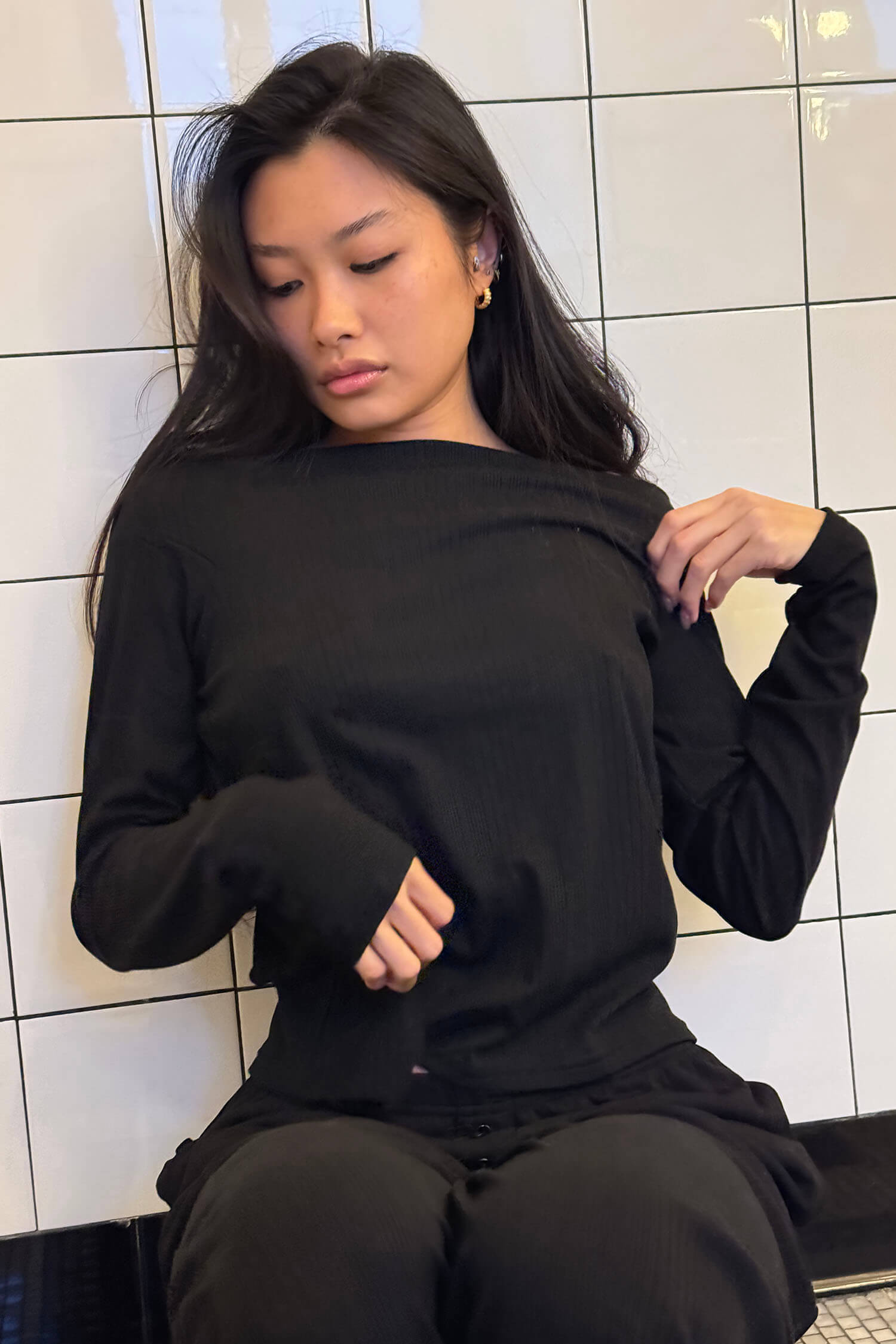 Find Me Now - Long Sleeve Open Shoulder Top - Black -