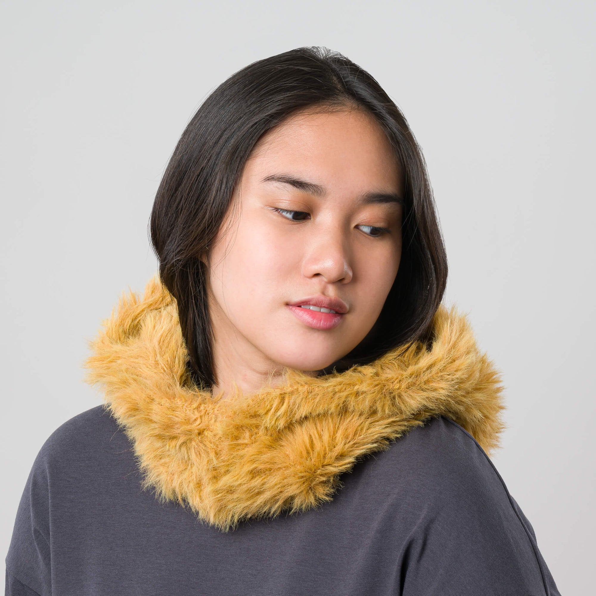 Verloop - Faux Fur Knit Hood -