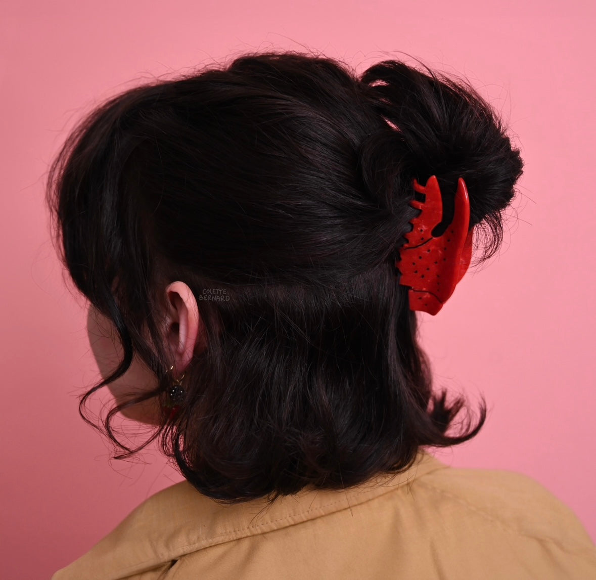 Artist Colette - Crawfish Claw Hair Claw -