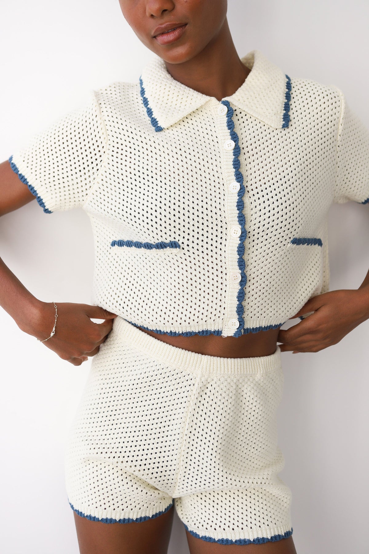 Inez Crochet Short