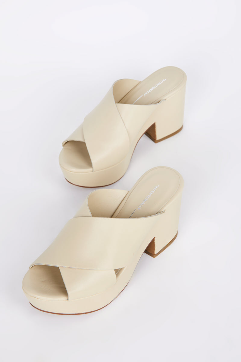 Dame Heeled Platform