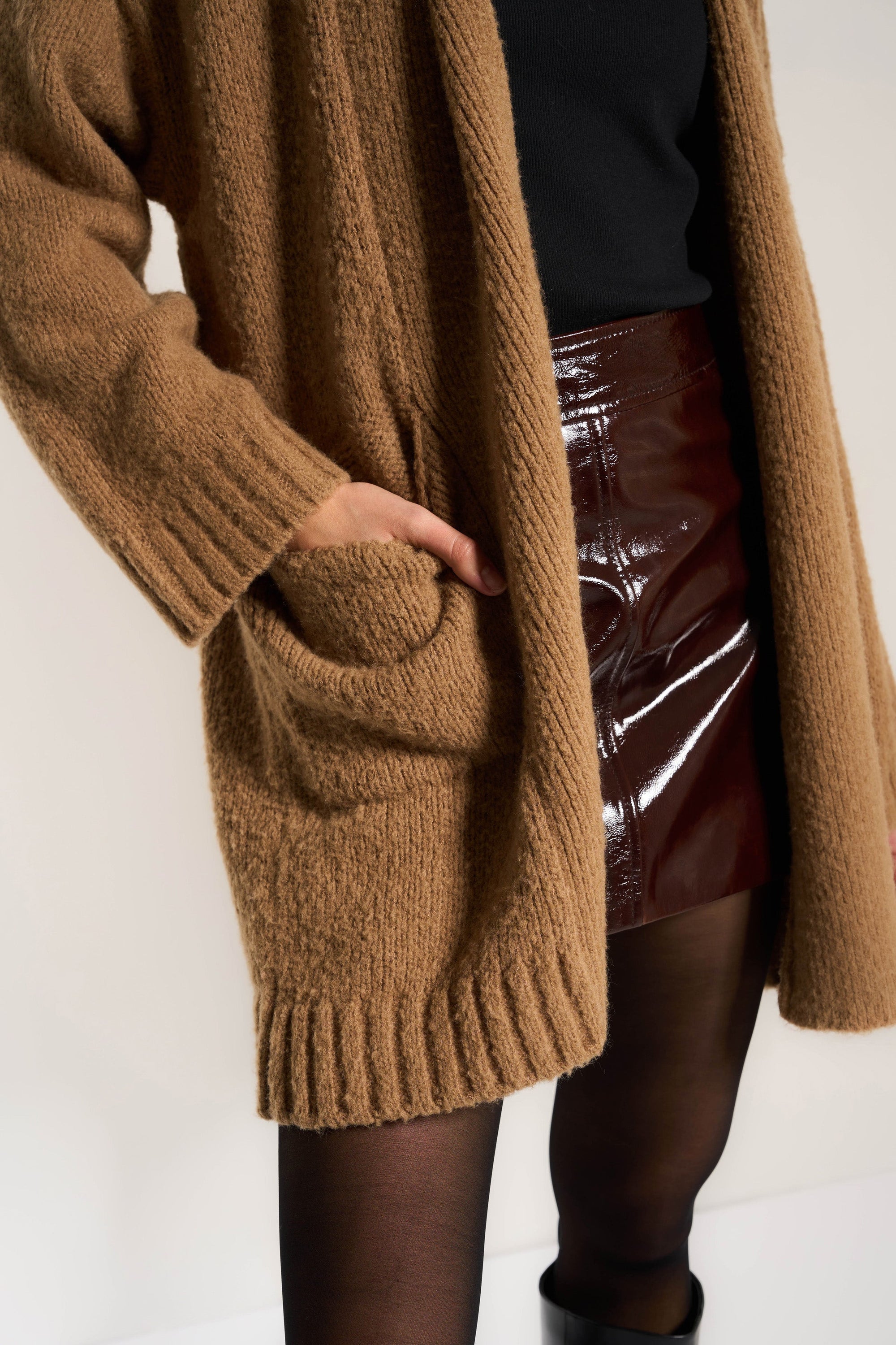 Callahan Knitwear - Juliet Cardigan - Raw Umber -