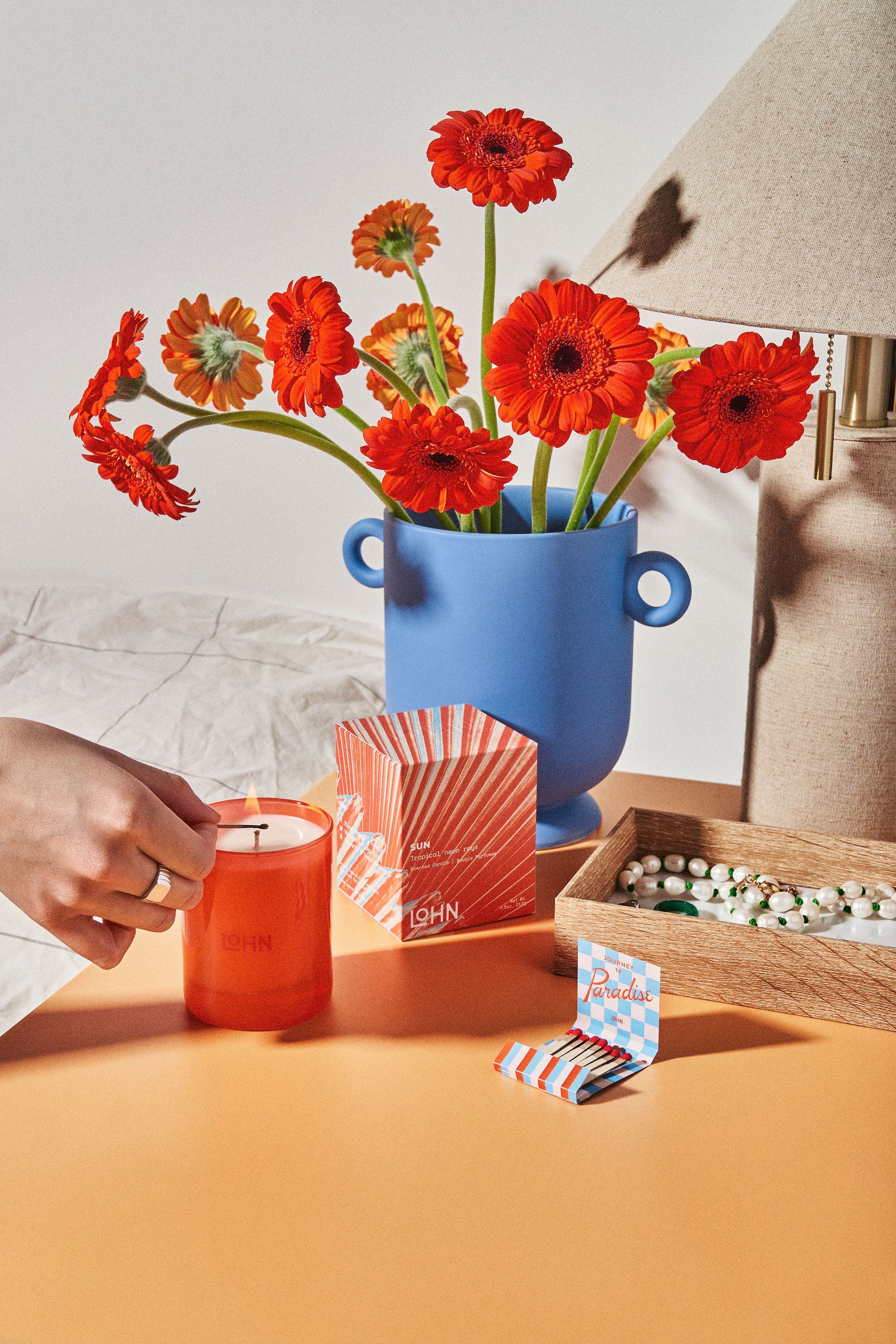 LOHN - Sun Candle - Blood Orange & Pomelo -