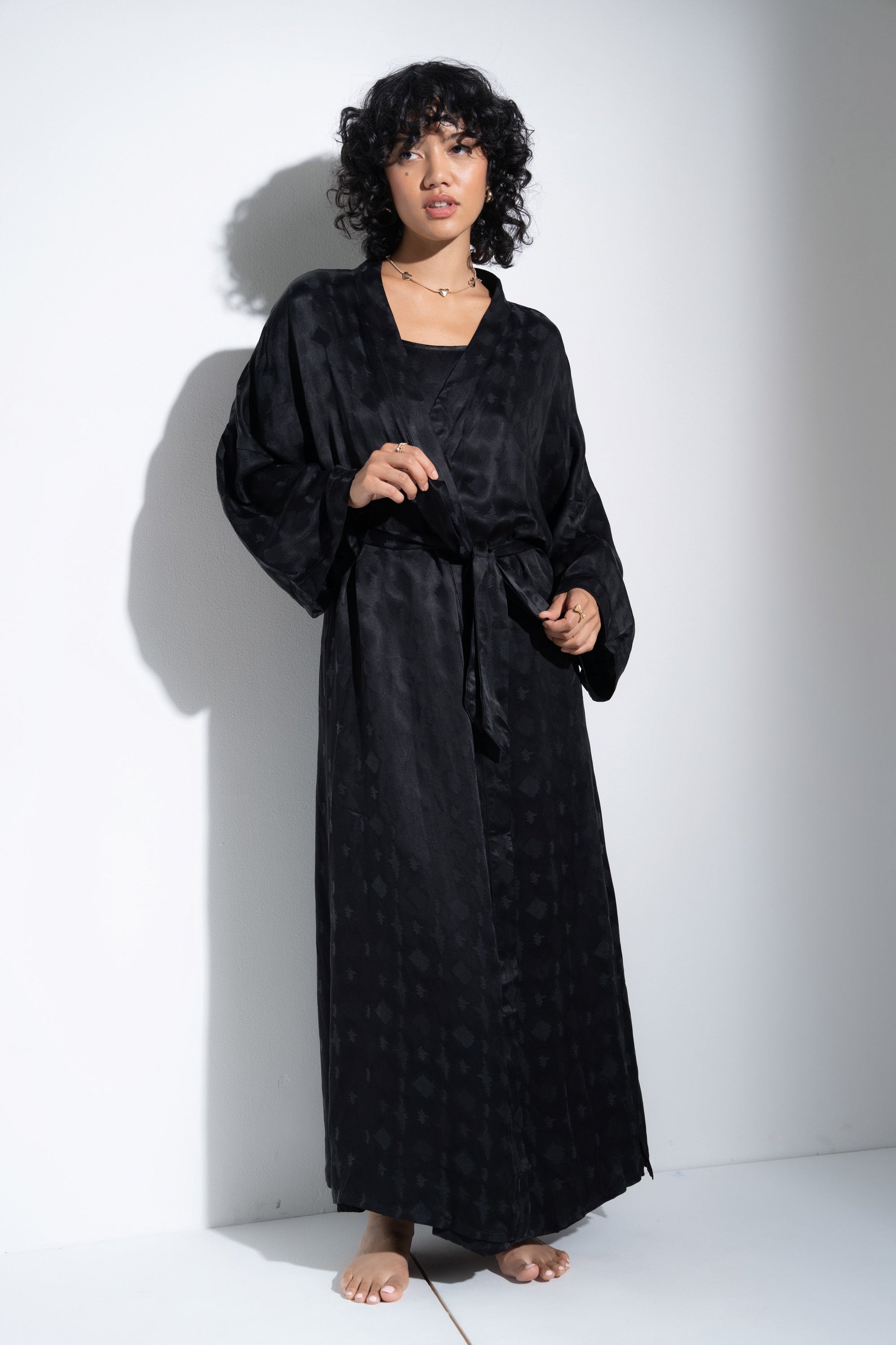 Be Idle - The Long Robe - Black Zig Zag -