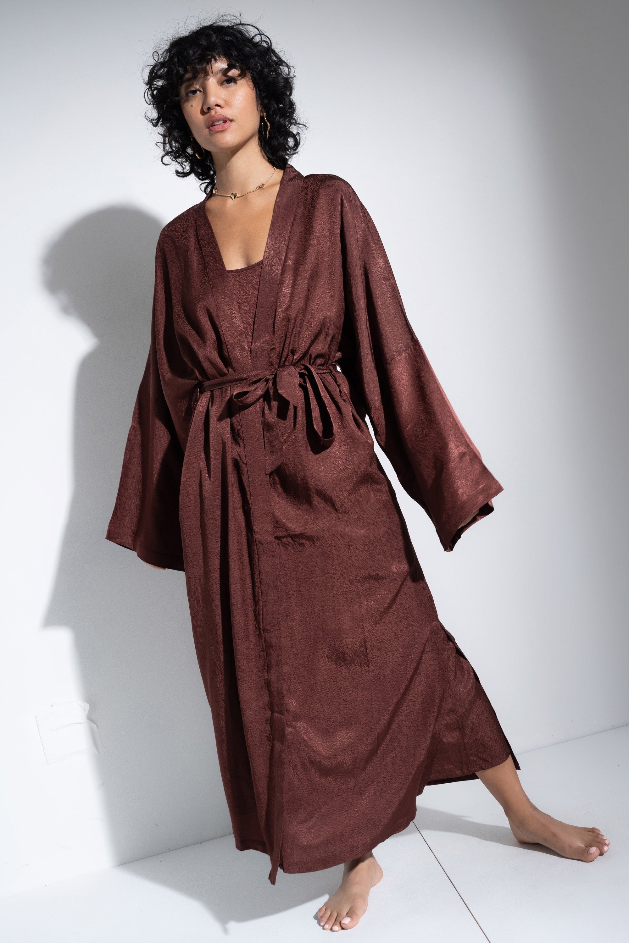 Be Idle - The Long Robe - Brown -