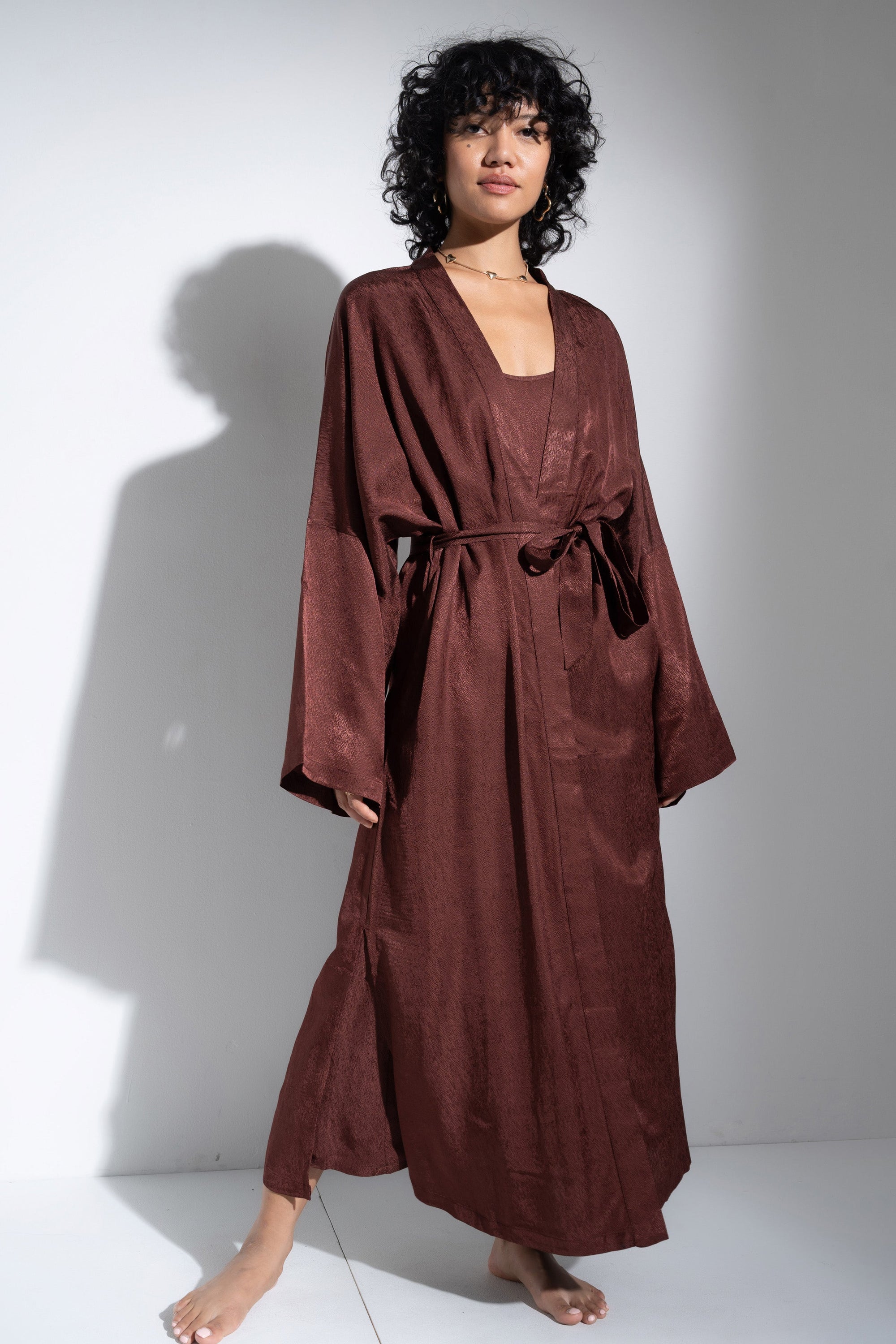 Be Idle - The Long Robe - Brown -