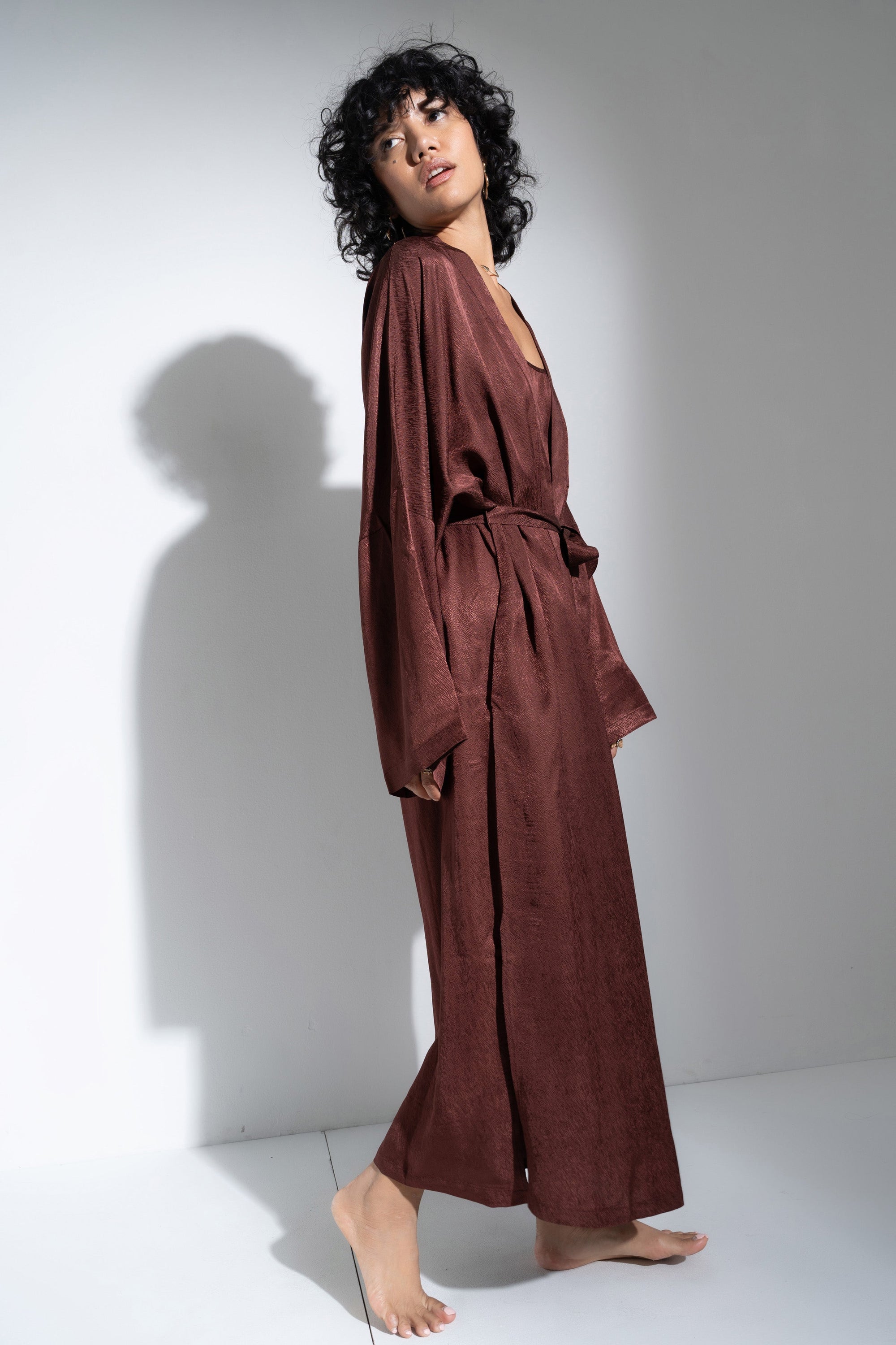 Be Idle - The Long Robe - Brown -